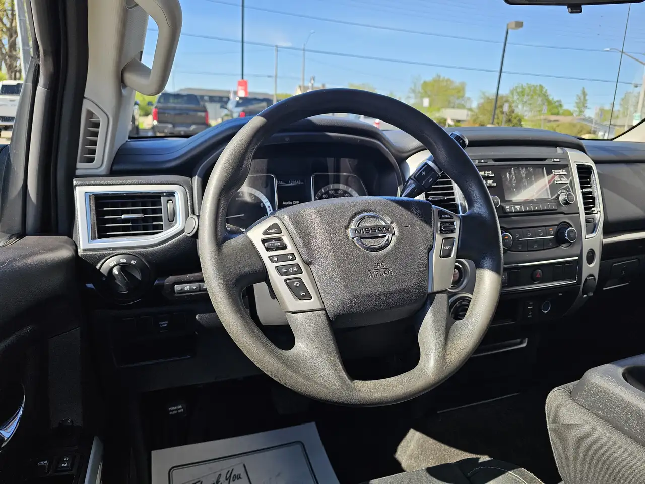 Nissan Titan снимка Nissan Titan