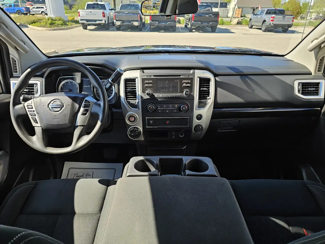 Nissan Titan снимка Nissan Titan