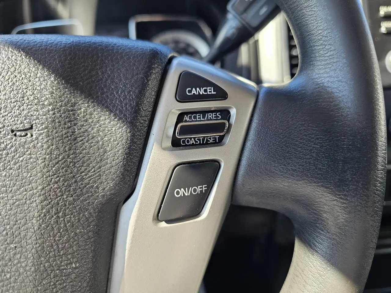 Nissan Titan снимка Nissan Titan