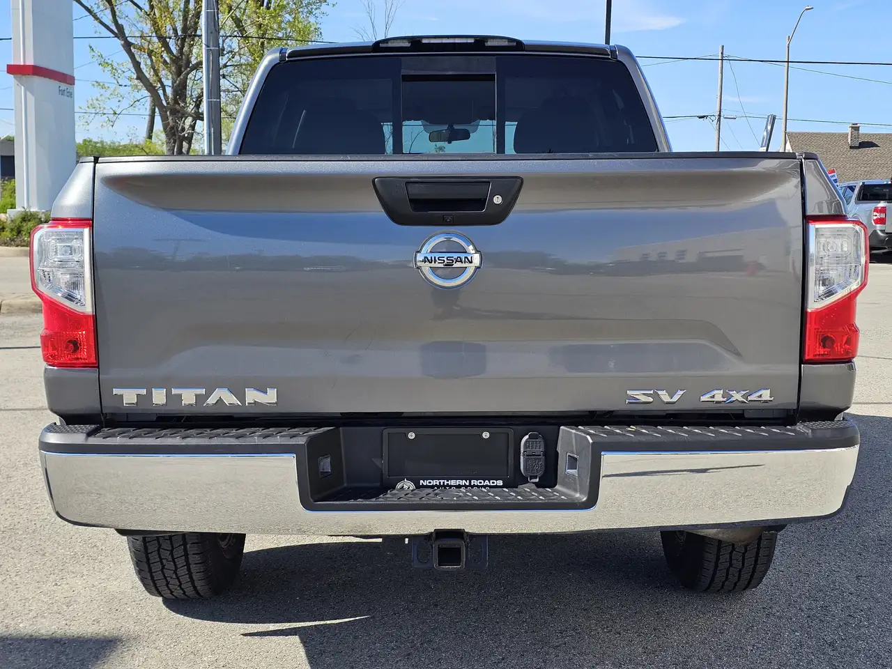 Nissan Titan снимка Nissan Titan