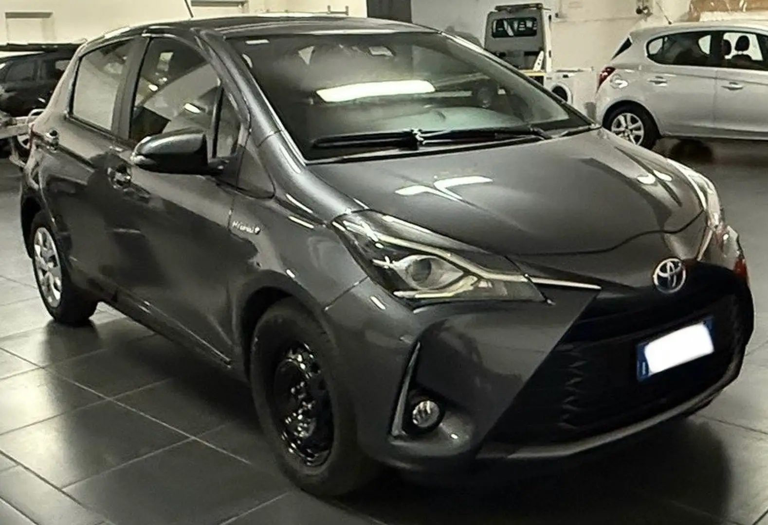 Toyota Yaris Yaris 1.5 Hybrid 5 porte Style Gris - 1