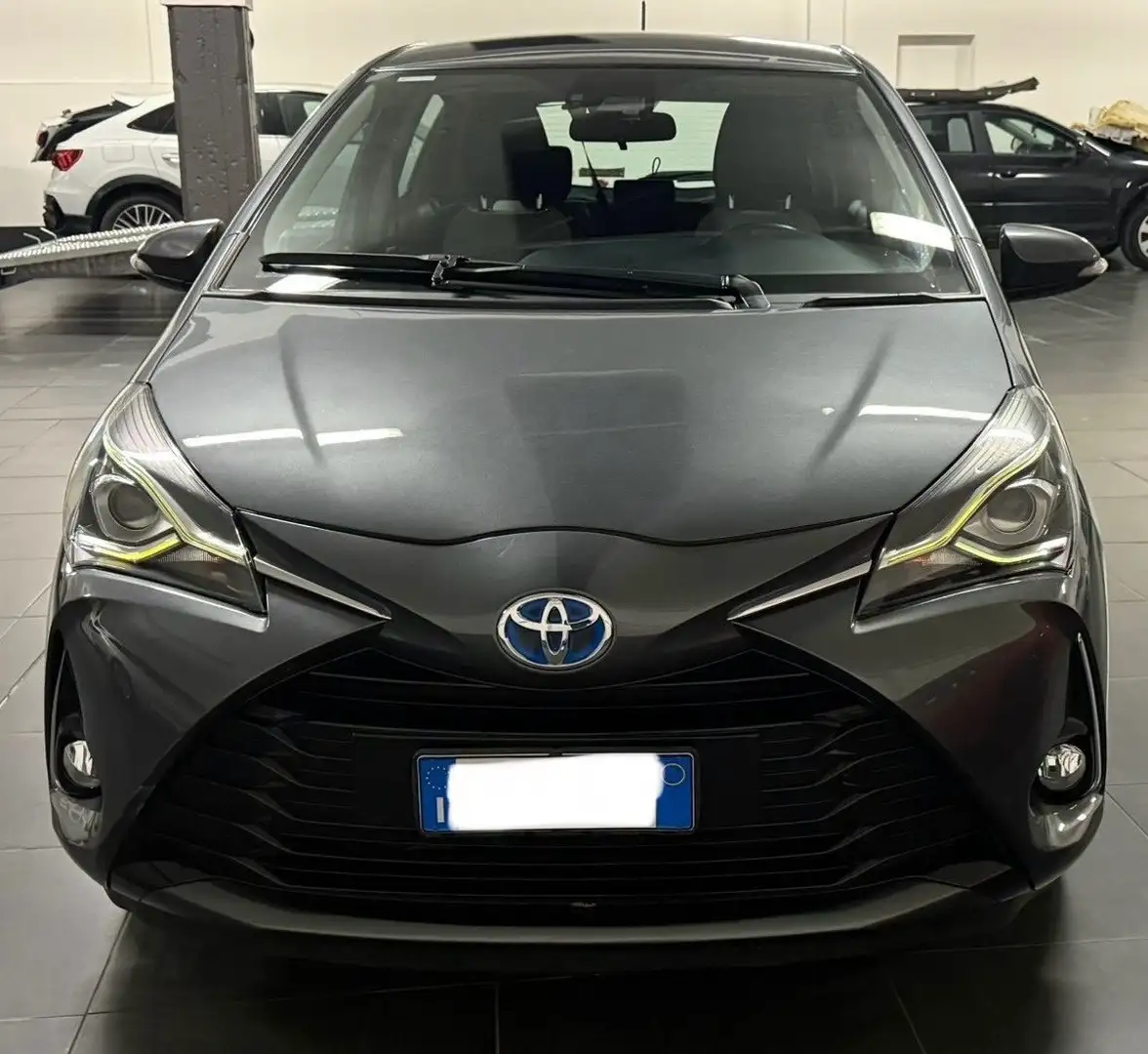 Toyota Yaris Yaris 1.5 Hybrid 5 porte Style Gris - 2