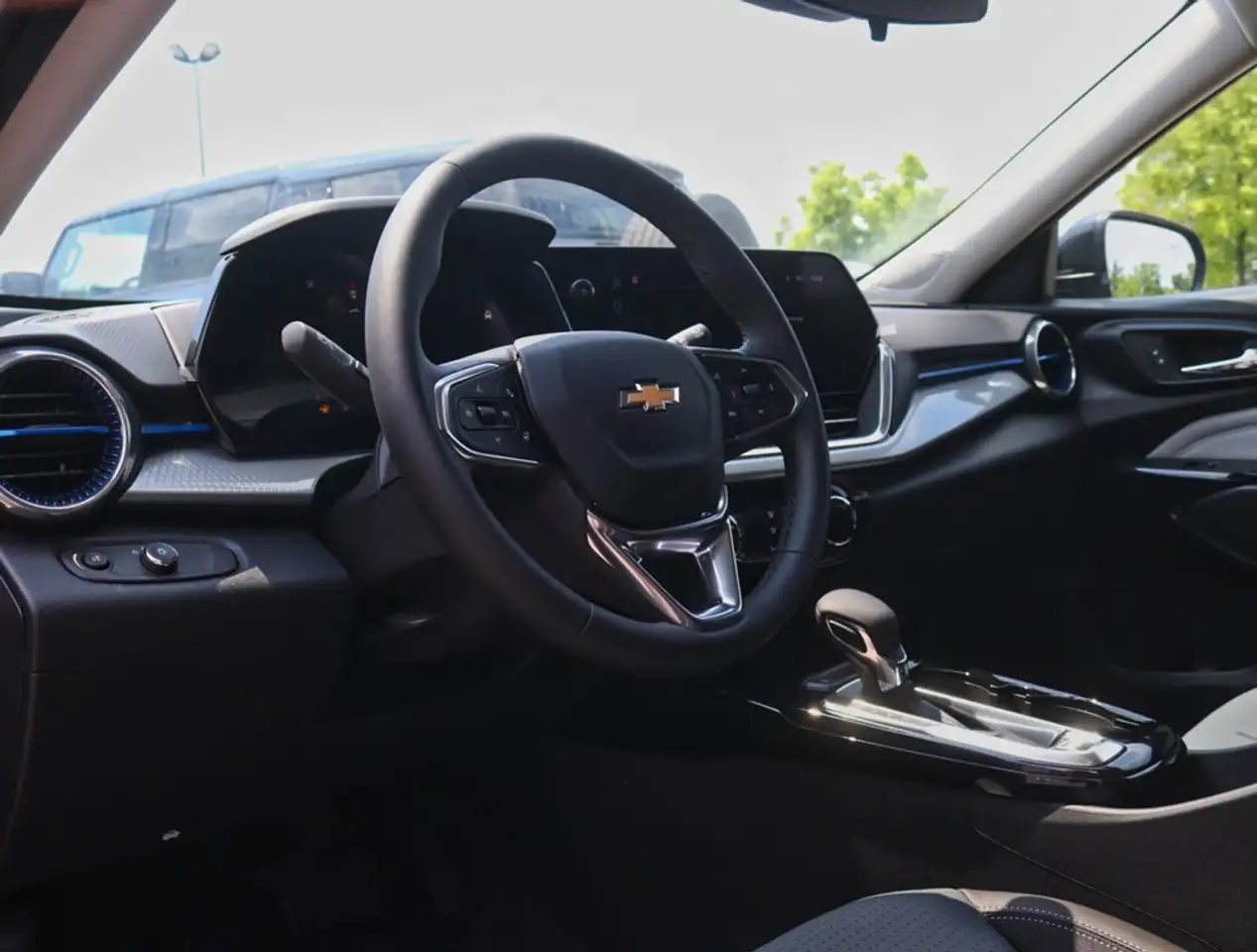 Chevrolet Trax снимка Chevrolet Trax