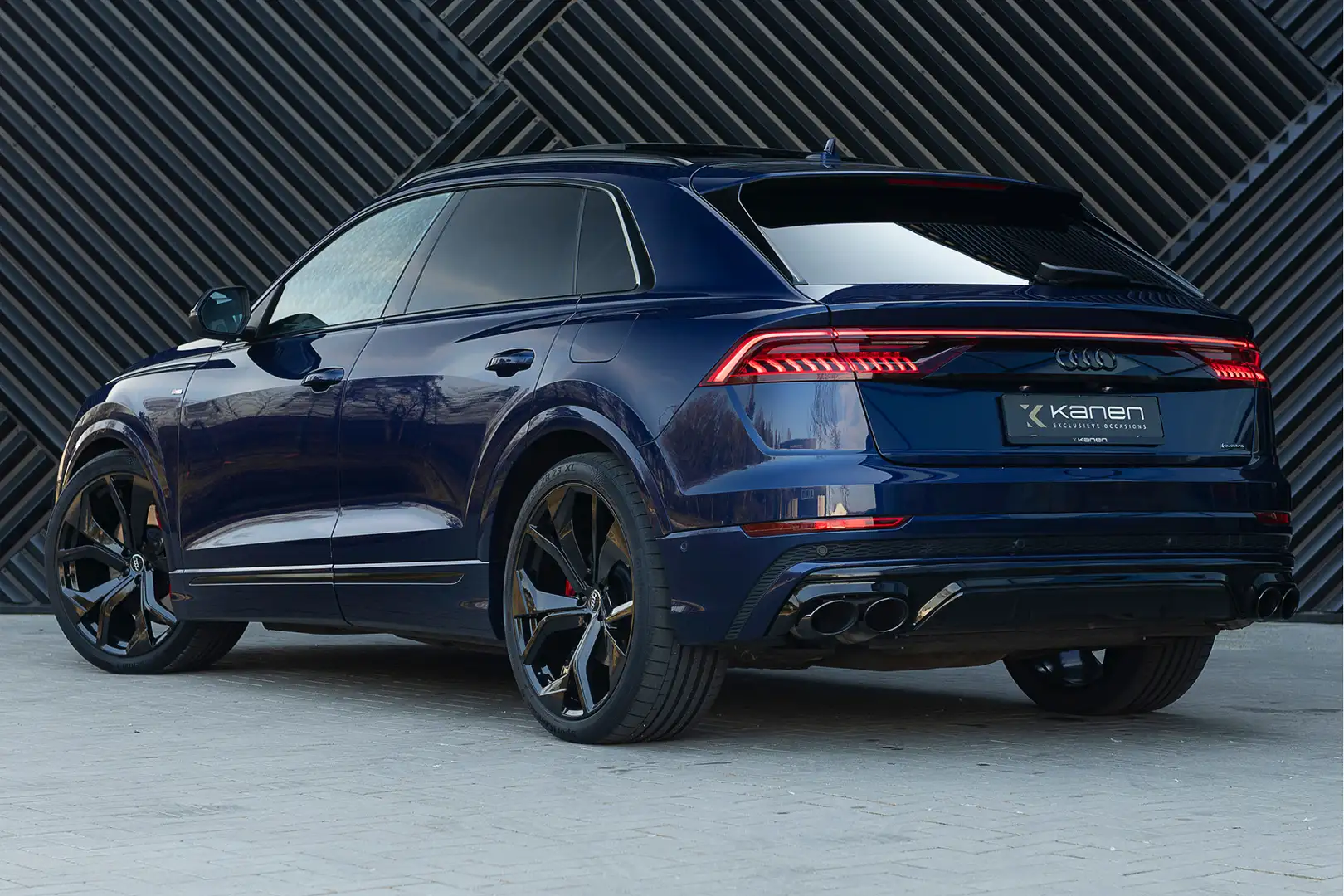 Audi Q8 55 TFSI e quattro S-Line ACC Pano Matrix Head Up B Bleu - 2