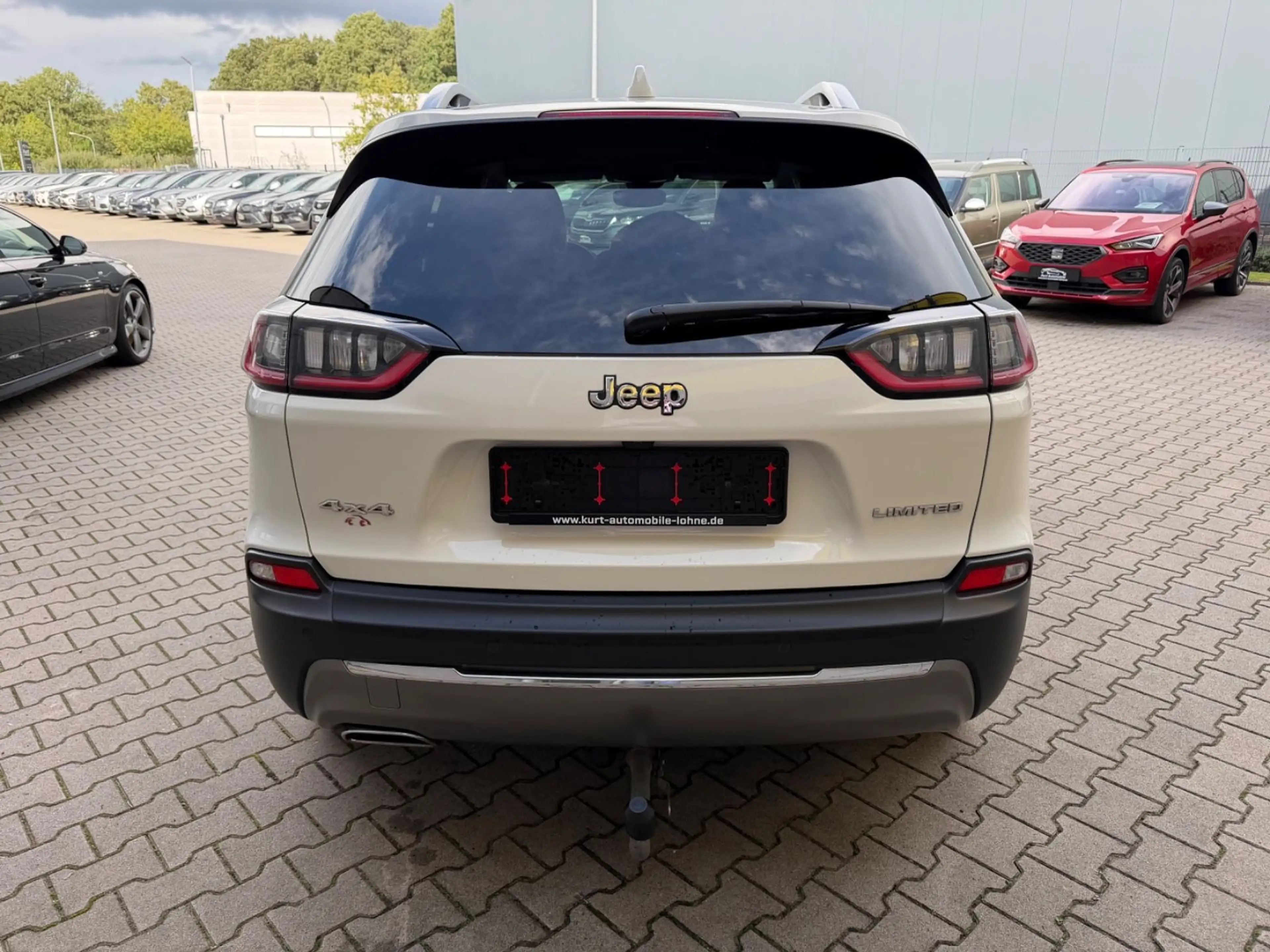 Jeep Cherokee Limited 4WD/AHK/LEDER/AUTOM*/NAVI/ — photo 6