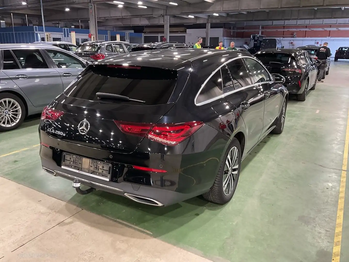 Mercedes-Benz CLA 250 e Shooting Brake - 2