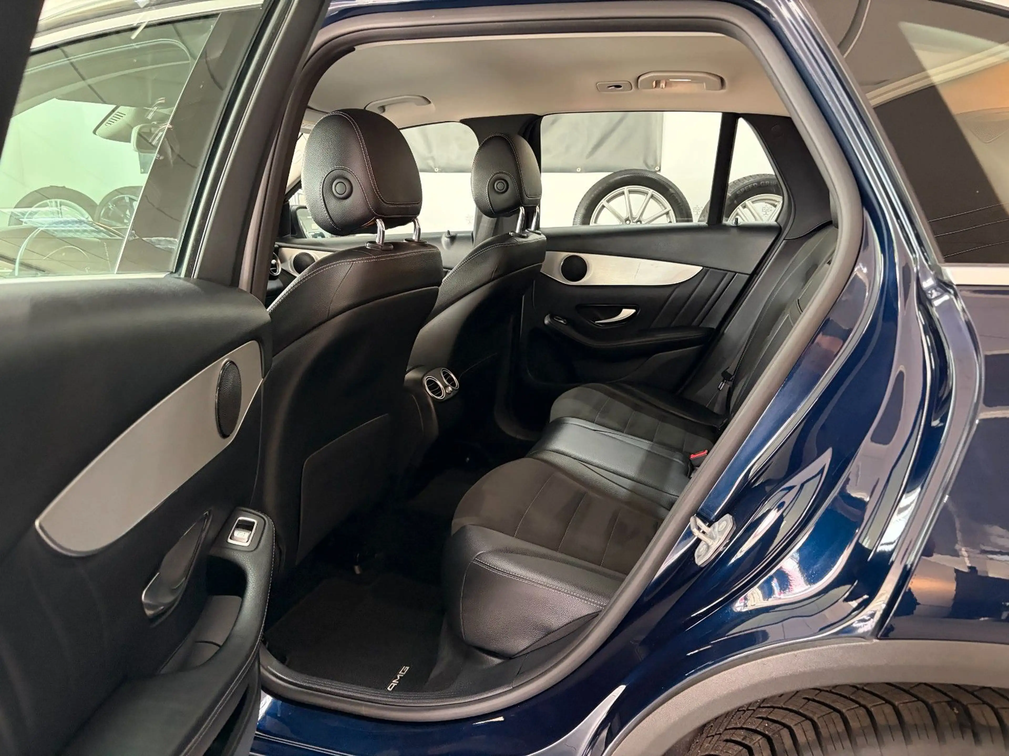Mercedes-Benz GLC 250 *4matic*Exclusive*AHK*LED* — photo 25