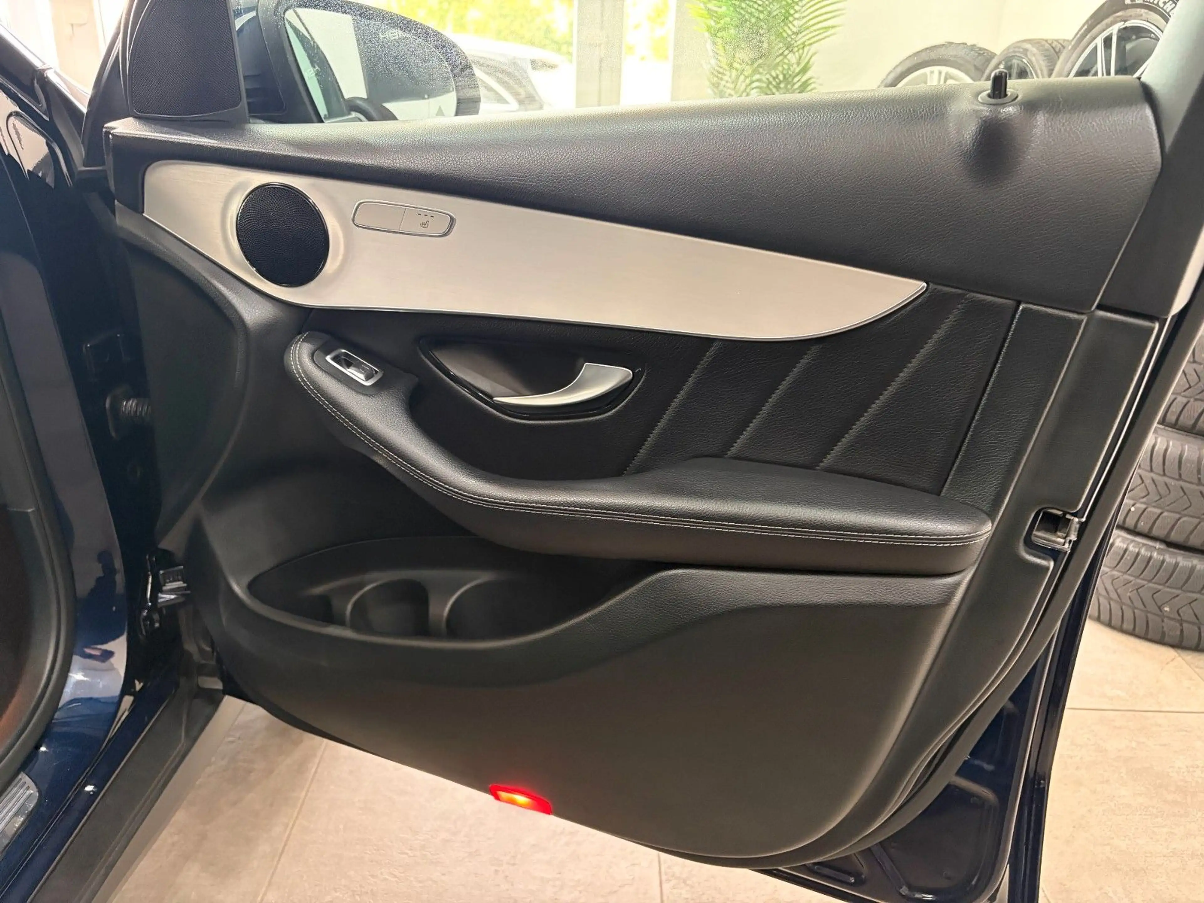 Mercedes-Benz GLC 250 *4matic*Exclusive*AHK*LED* — photo 41