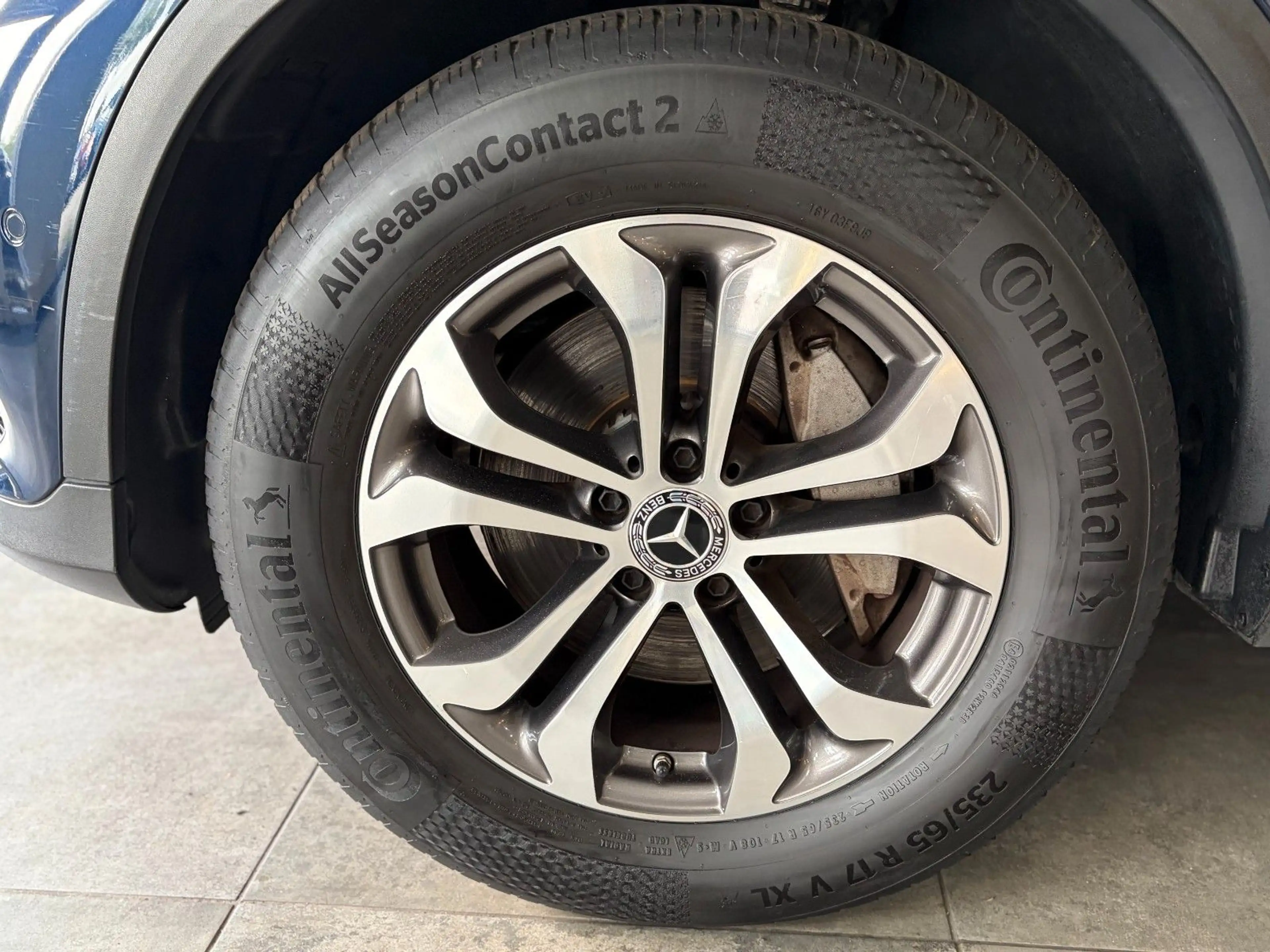 Mercedes-Benz GLC 250 *4matic*Exclusive*AHK*LED* — photo 31