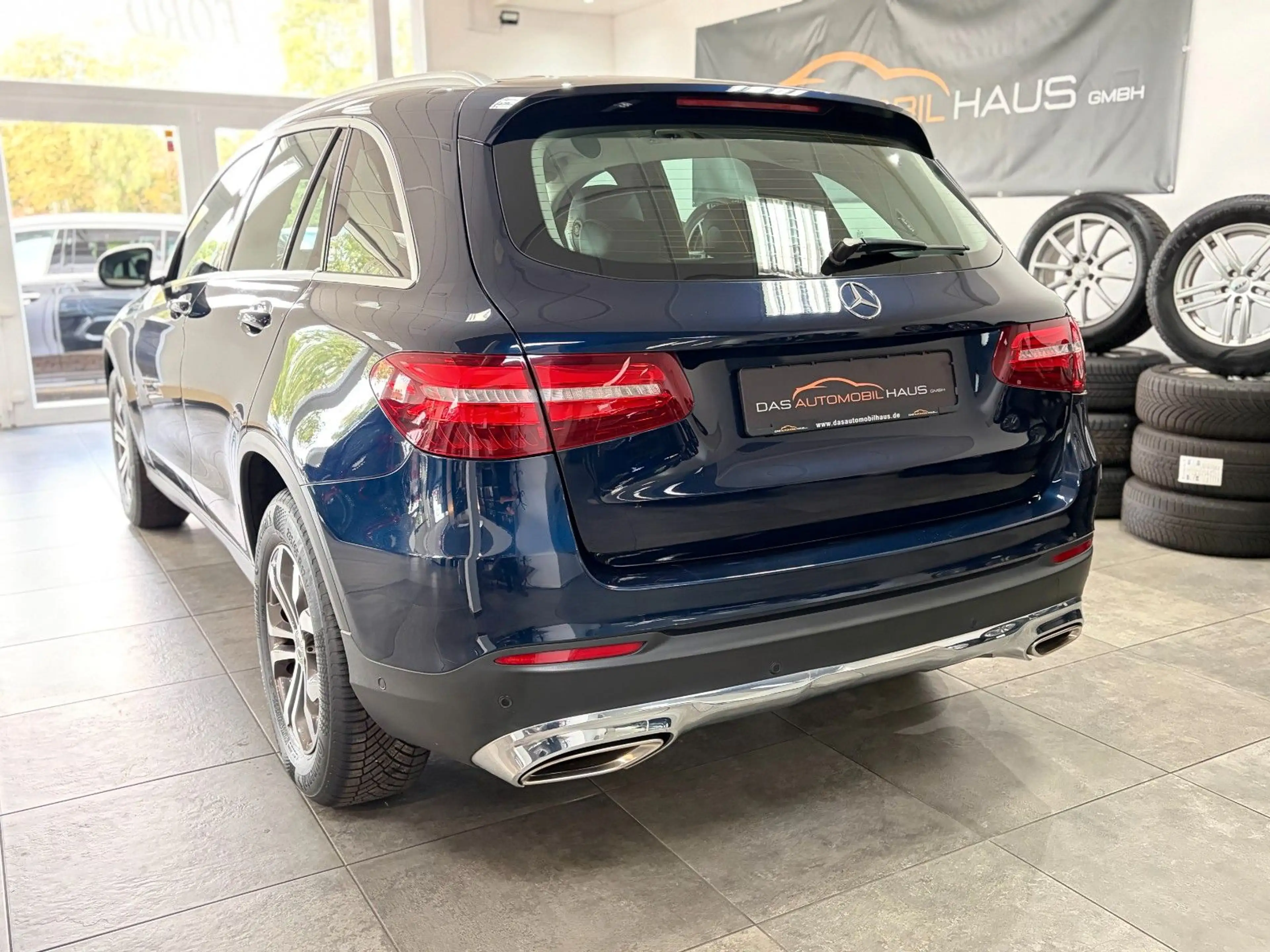 Mercedes-Benz GLC 250 *4matic*Exclusive*AHK*LED* — photo 10