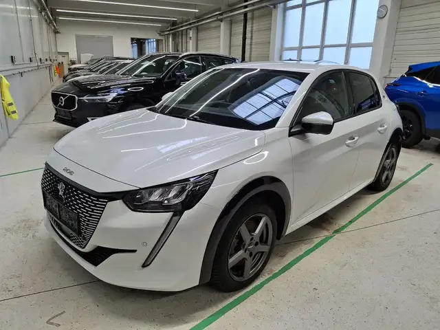 Peugeot e-208 e-208 57kWh Allure EXTRAS