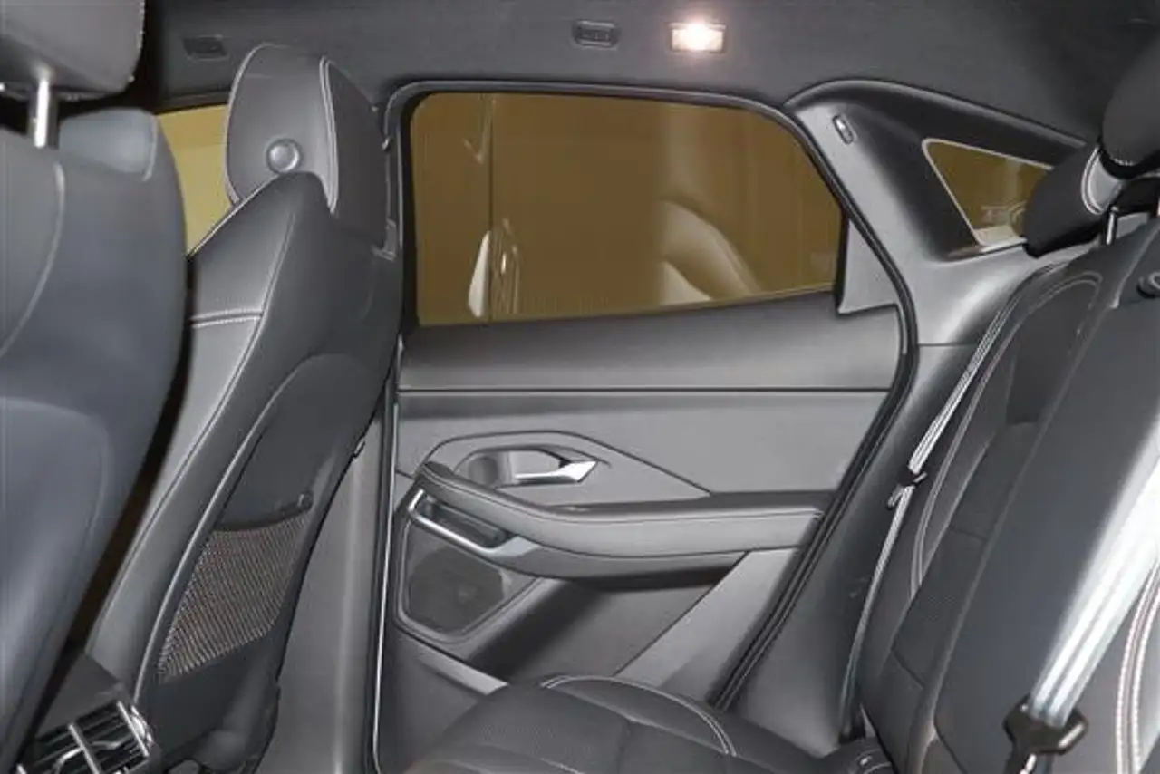 Jaguar E-Pace P160 R-DYNAMIC mild hybrid FWD A/T, миниатюра 7