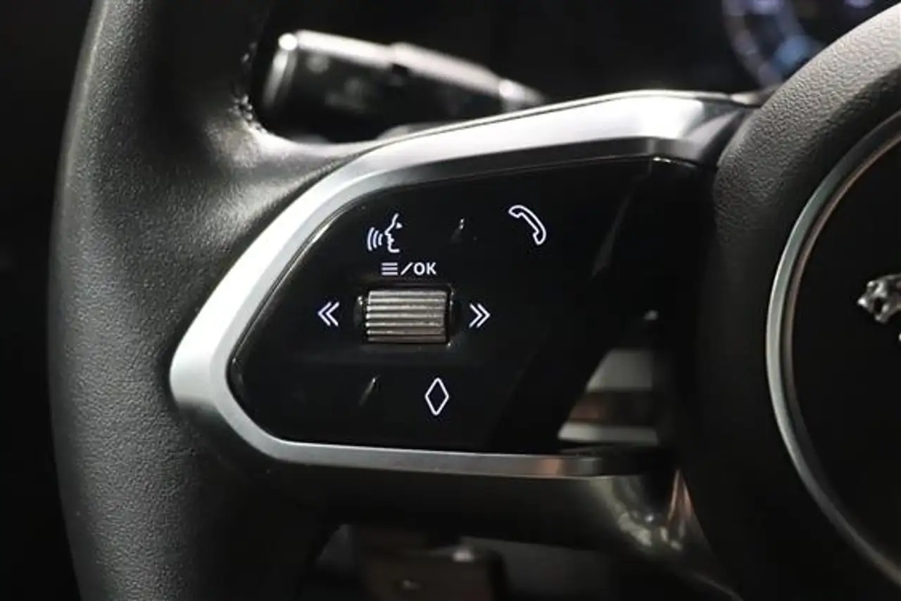 Jaguar E-Pace P160 R-DYNAMIC mild hybrid FWD A/T, миниатюра 17
