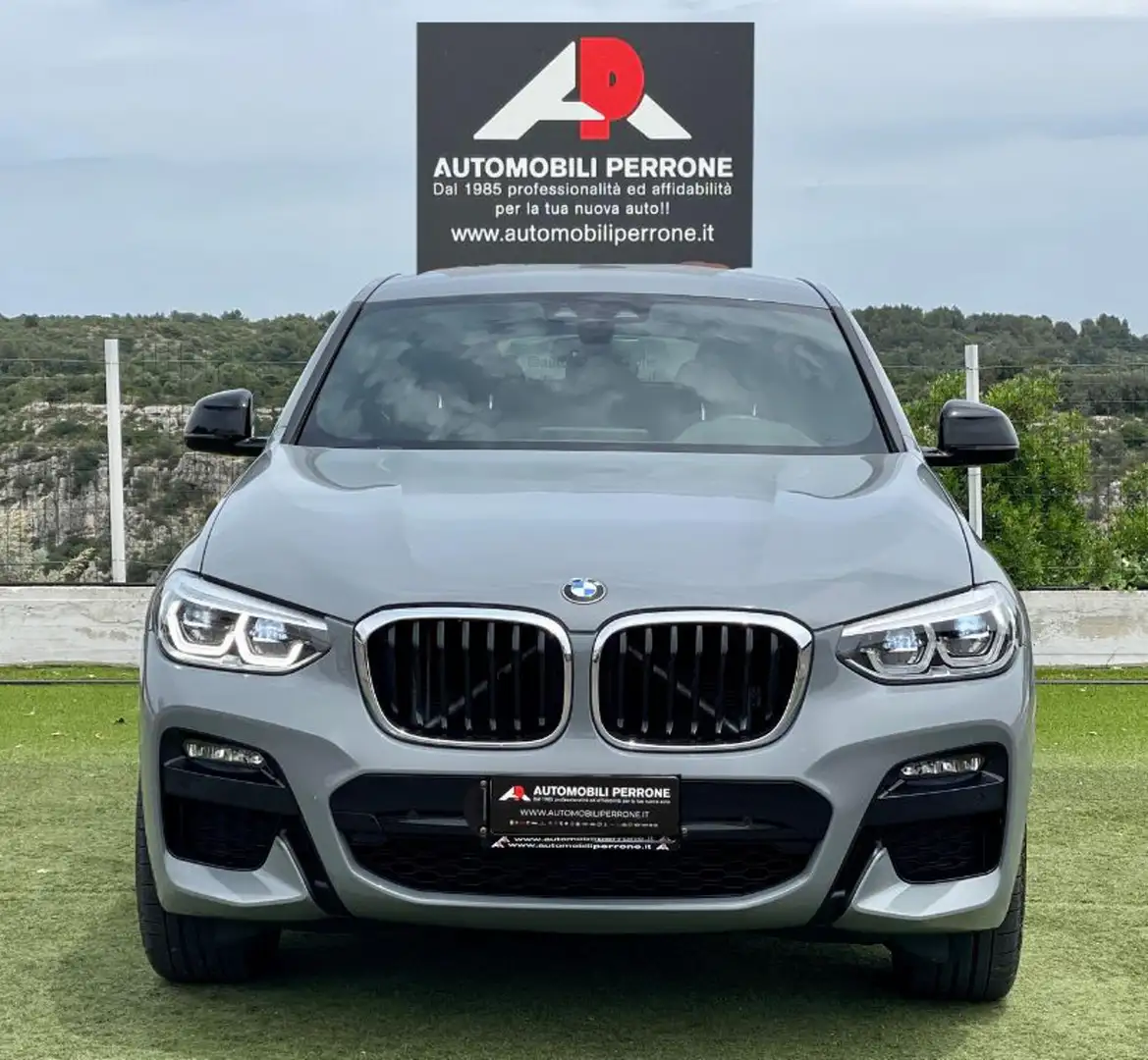 BMW X4 XDrive 20d 190cv M-Sport Grijs - 2
