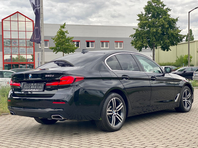 BMW 520 d xDrive Navi AHK 18 Zoll Standheizung — photo 3
