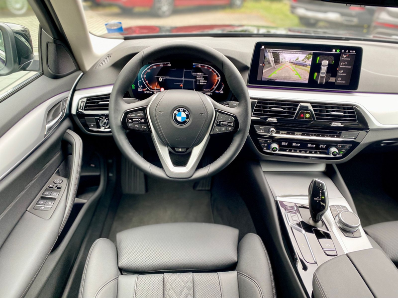 BMW 520 d xDrive Navi AHK 18 Zoll Standheizung — photo 13