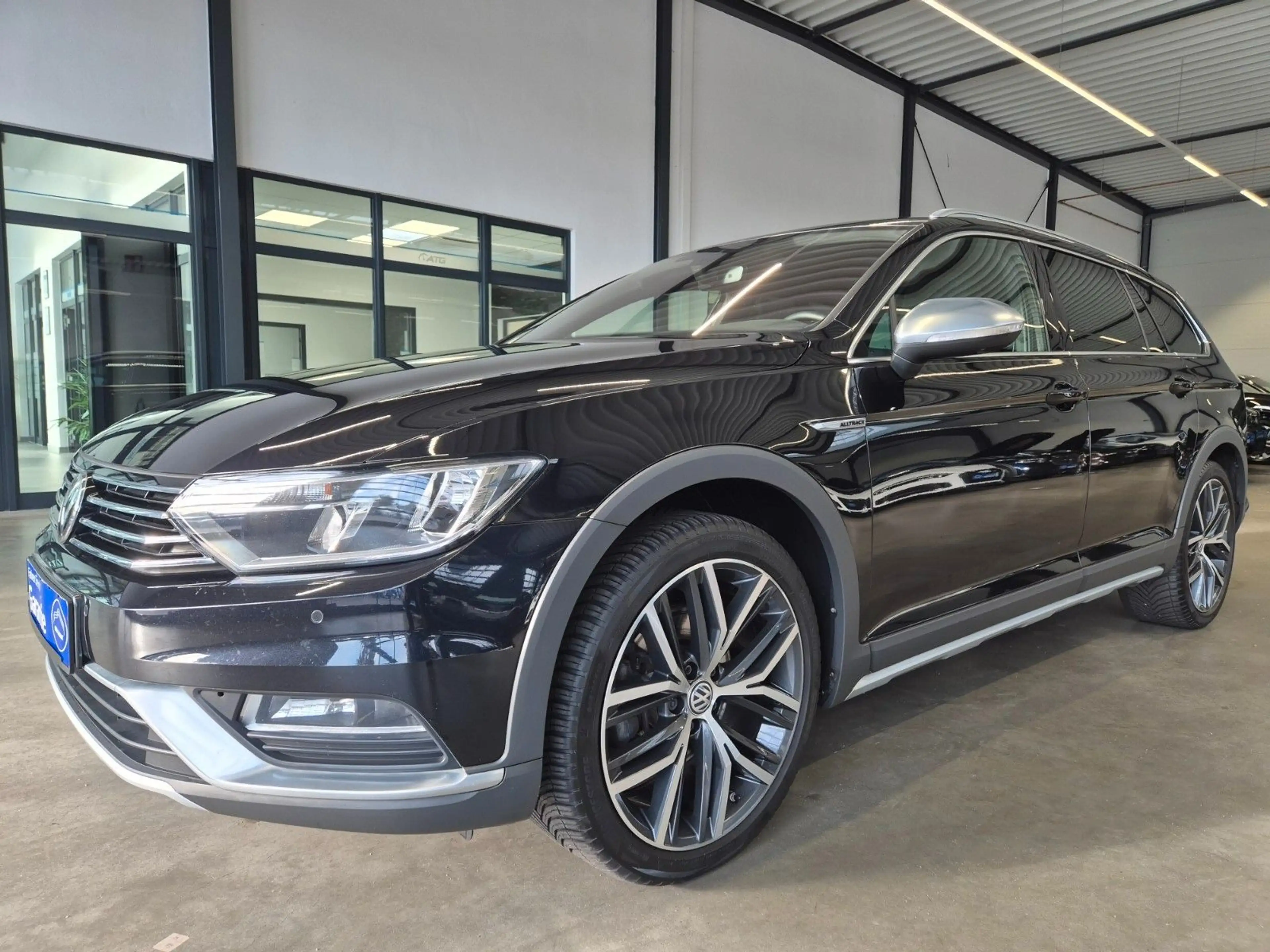 Volkswagen Passat Variant PASSAT ALLTRACK 2.0TDI 4M NAVI 360CAMERA ACC AHK — photo 8
