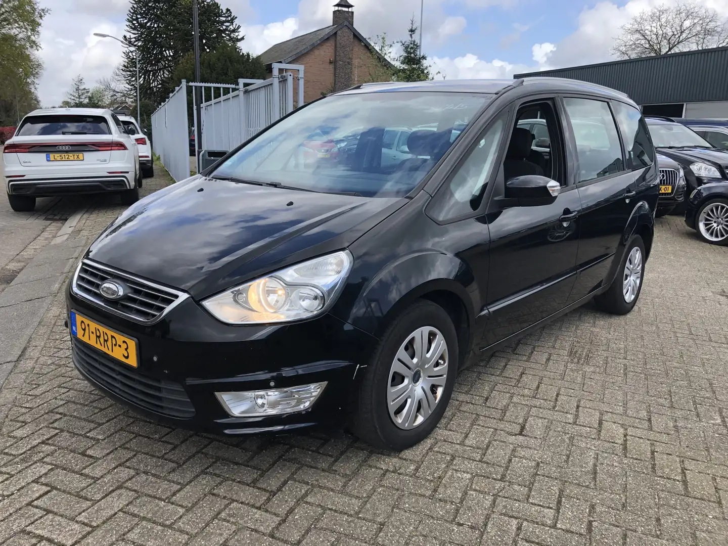 Ford Galaxy 1.6SCTi 161pk 7Persoons Navi/Climate/Cruise/Lmv/Tr Zwart - 2