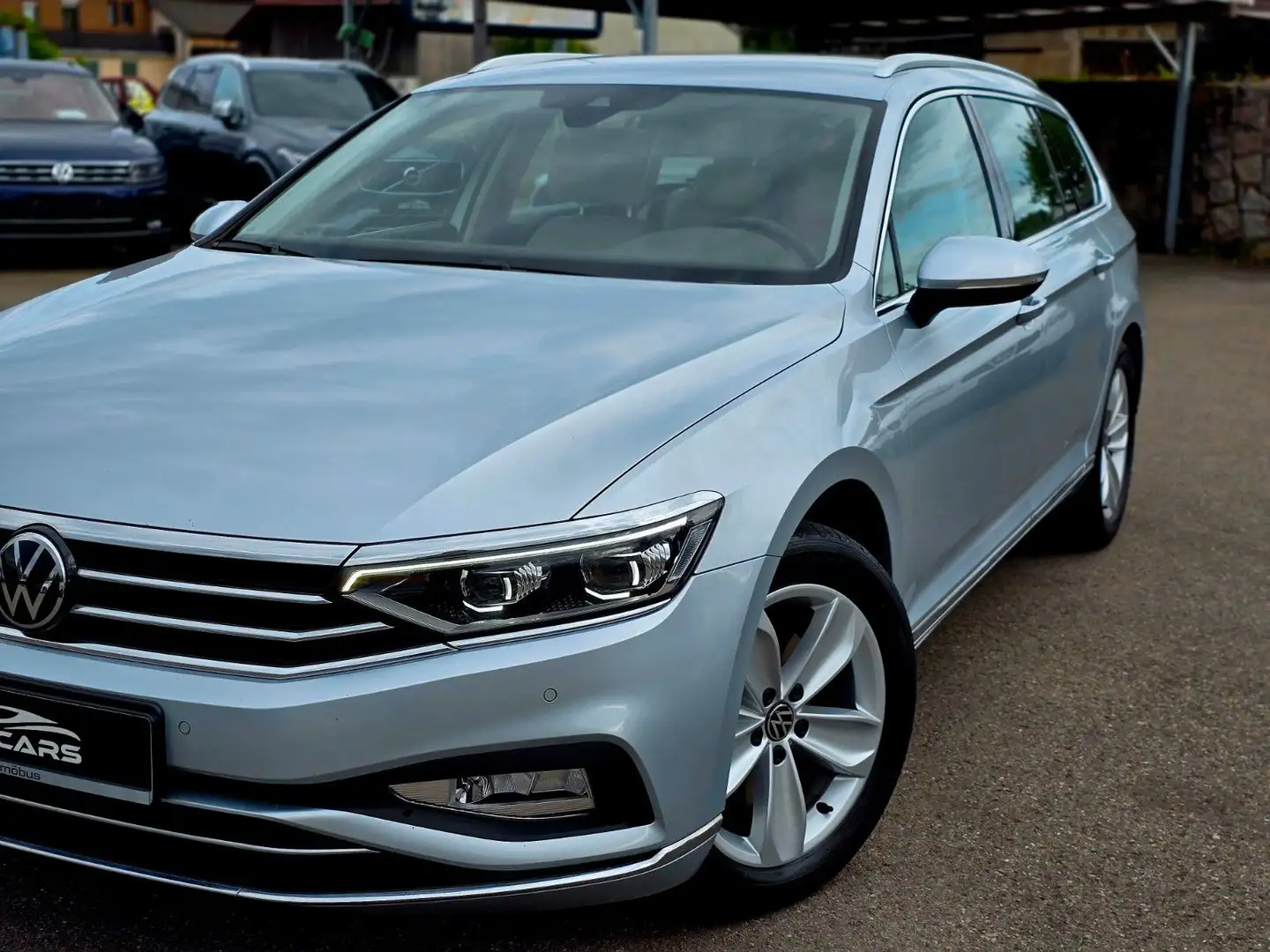 Volkswagen Passat Variant Passat 2.0 TDI Var.*ELEGANCE*NAVI*LEDER*LED*AHK* Argent - 2