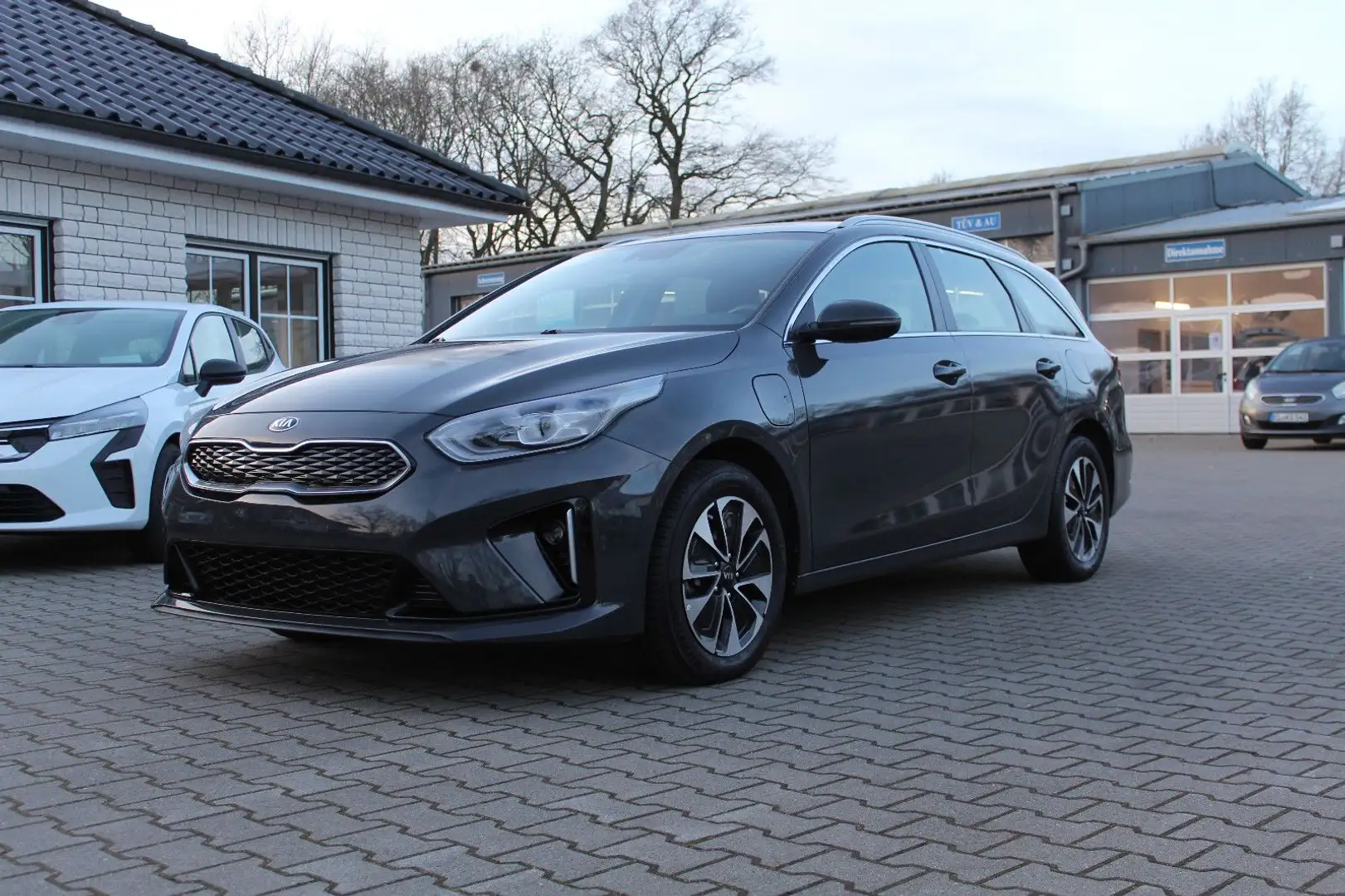 Kia Ceed SW / cee'd SW Ceed Sportswagon Plug-in Hybrid Vision (Navi) Grau - 1