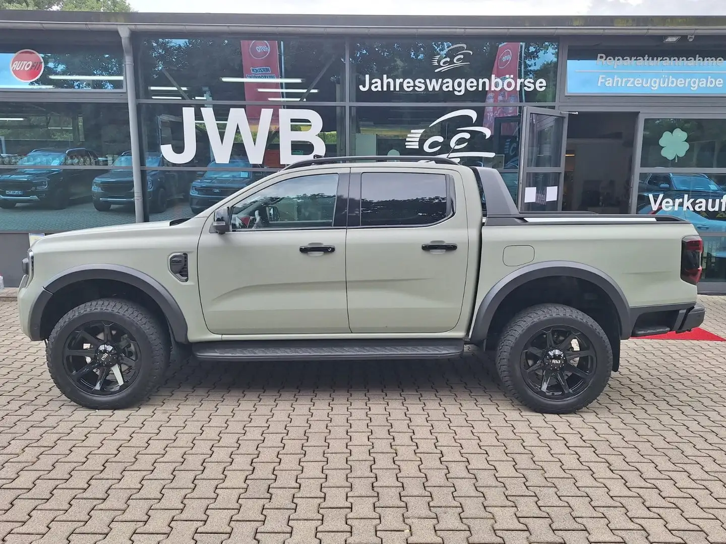 Ford Ranger Wildtrak 3,0d FOLIERT HÖHER LED T73 eRollo Stdhz Grün - 1