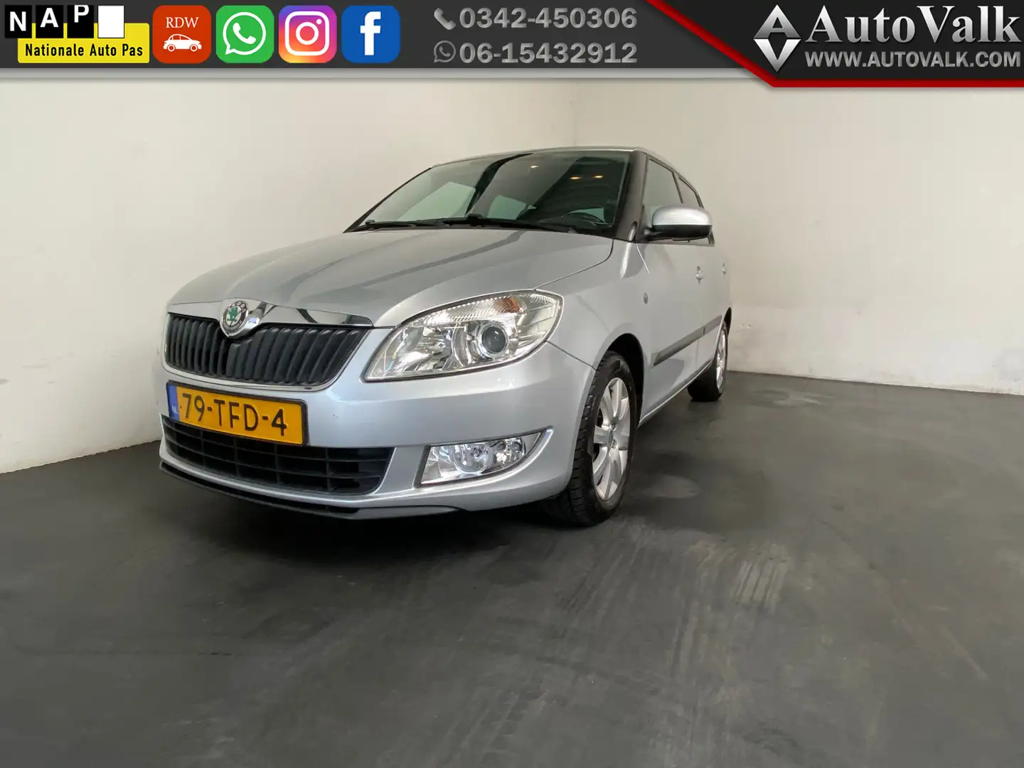 Skoda Fabia 1.2 TSI Elegance. automaat. Eerste eigenaar! Grijs - 1