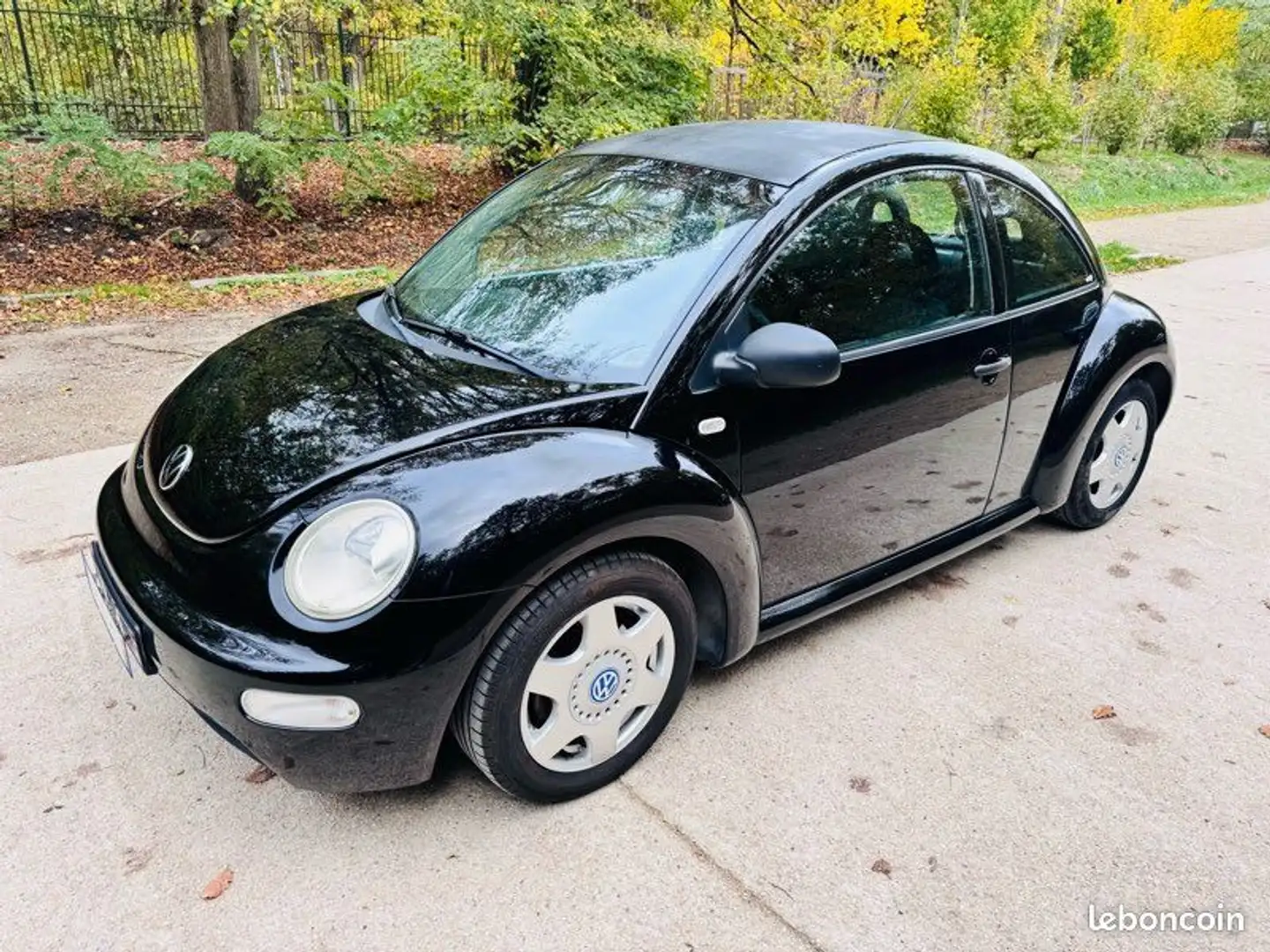 Volkswagen Beetle new 1.9 tdi 90 Noir - 1