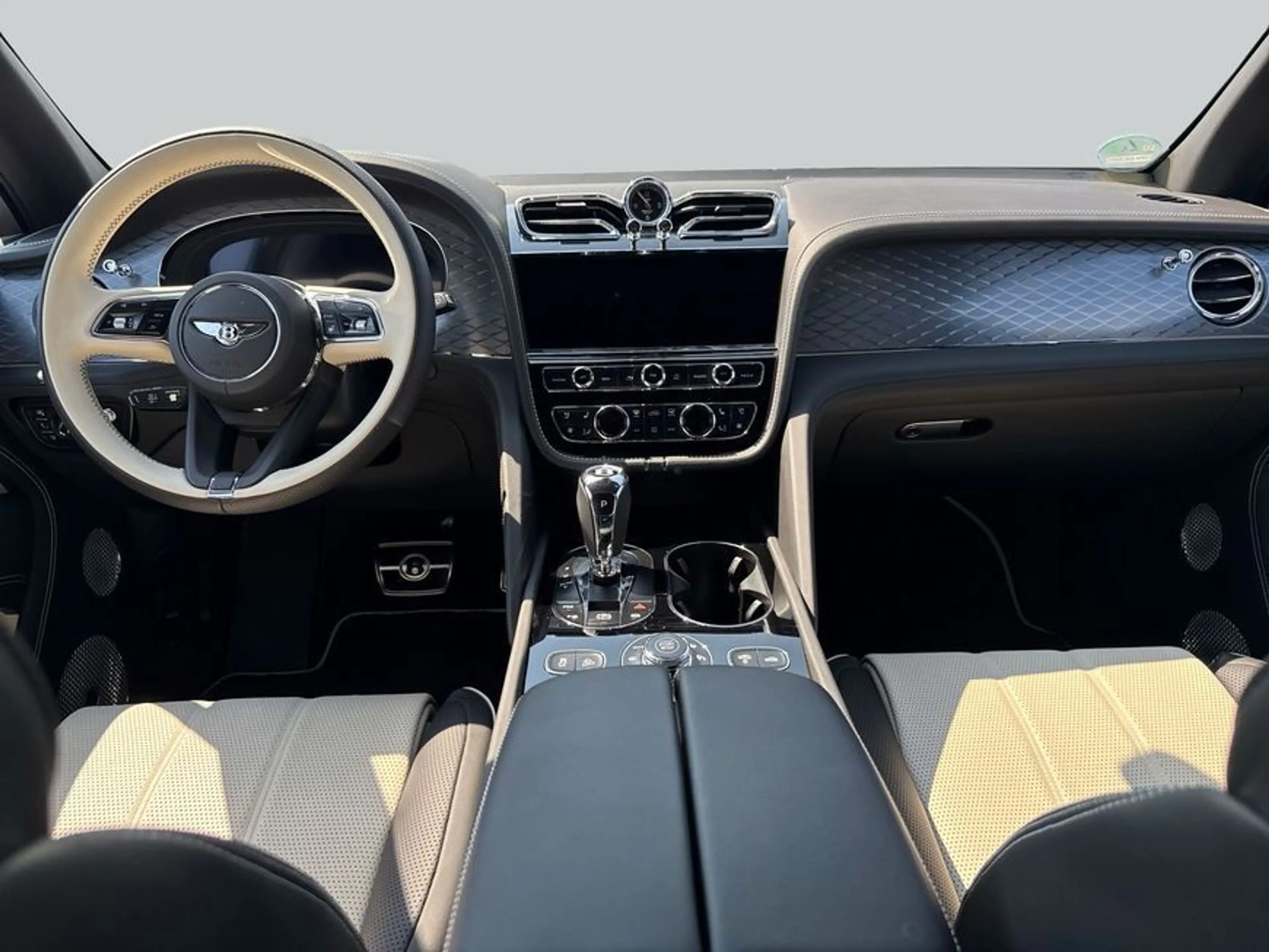 Bentley Bentayga New Bentayga V8 Azure First Edition EWB — photo 5