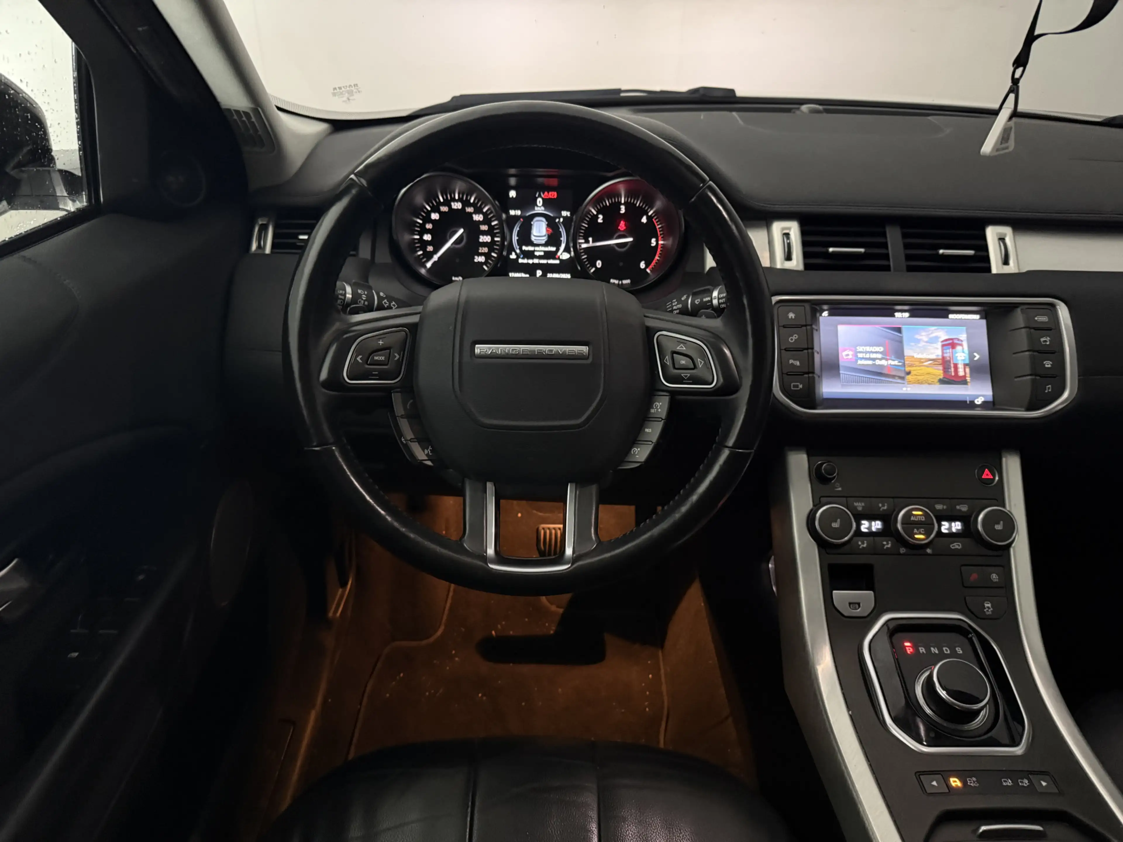 Land Rover Range Rover Evoque 2.0 TD4 HSE | EXPORT | Camera | Cruise | Memory | — photo 15