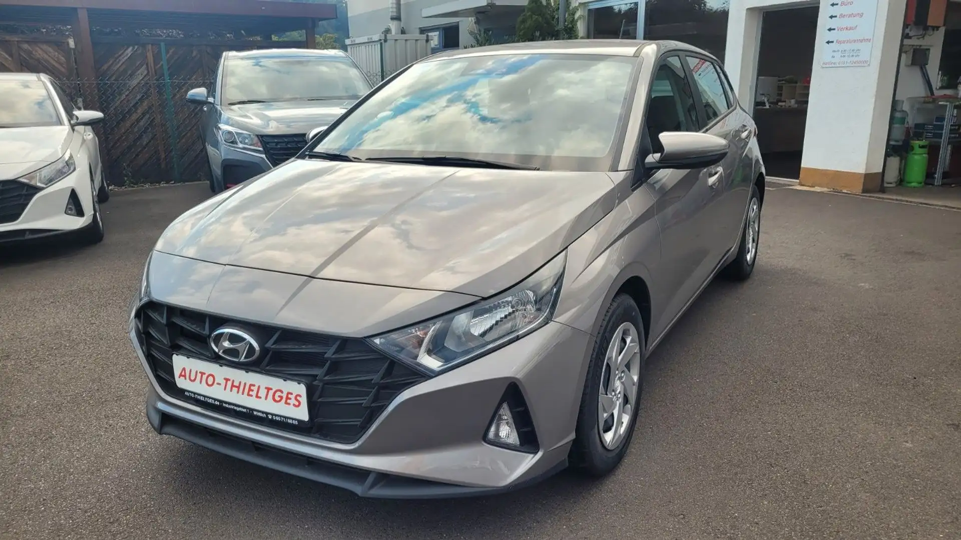 Hyundai i20 Comfort,Mittelarml.PDC.,Kl.Lederpaket Коричневий - 2