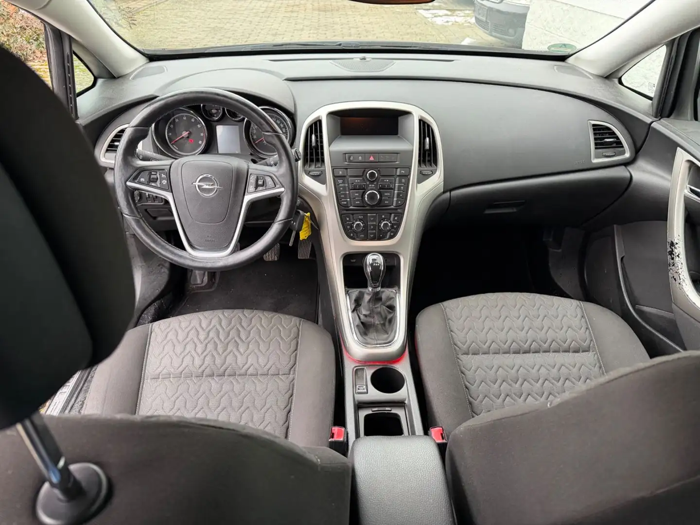 Opel Astra J Lim. 5-trg. Active 1.4 Turbo Noir - 2