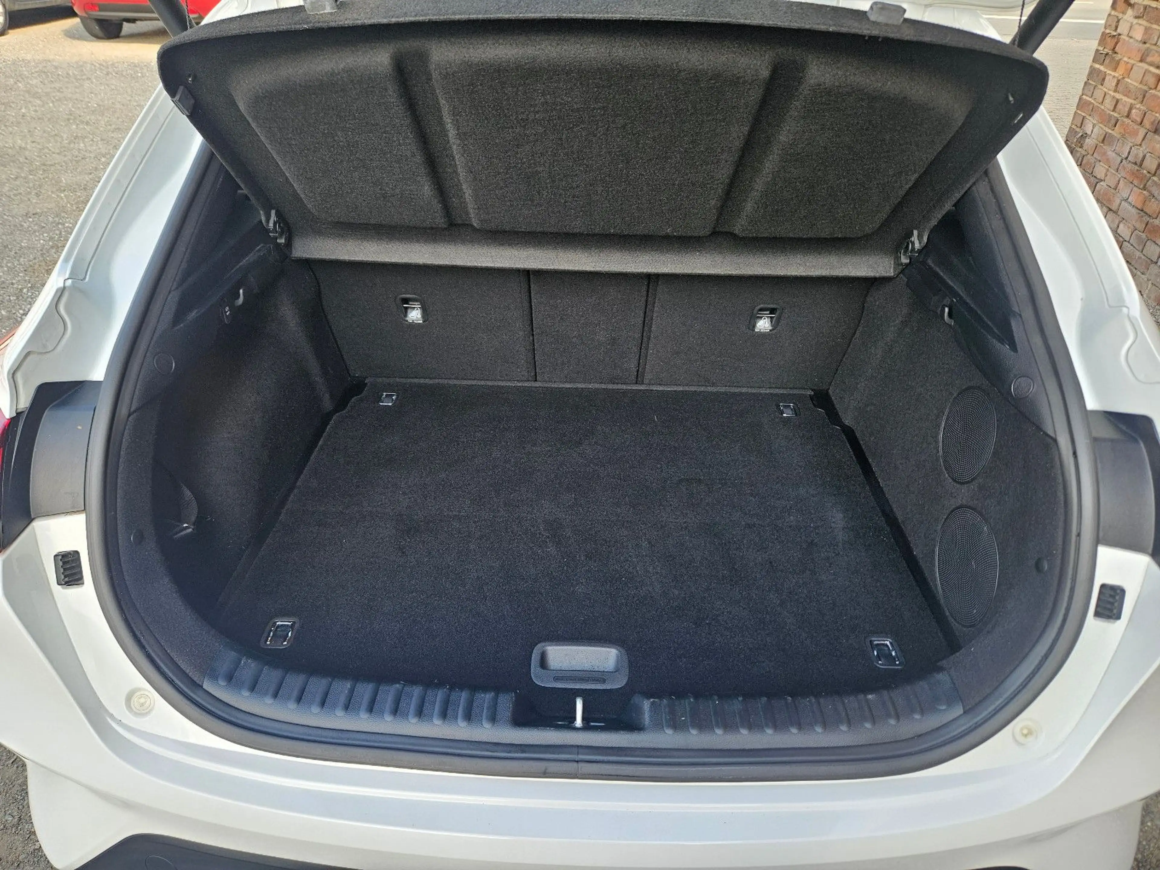 Kia XCeed Platinum Edition — photo 10