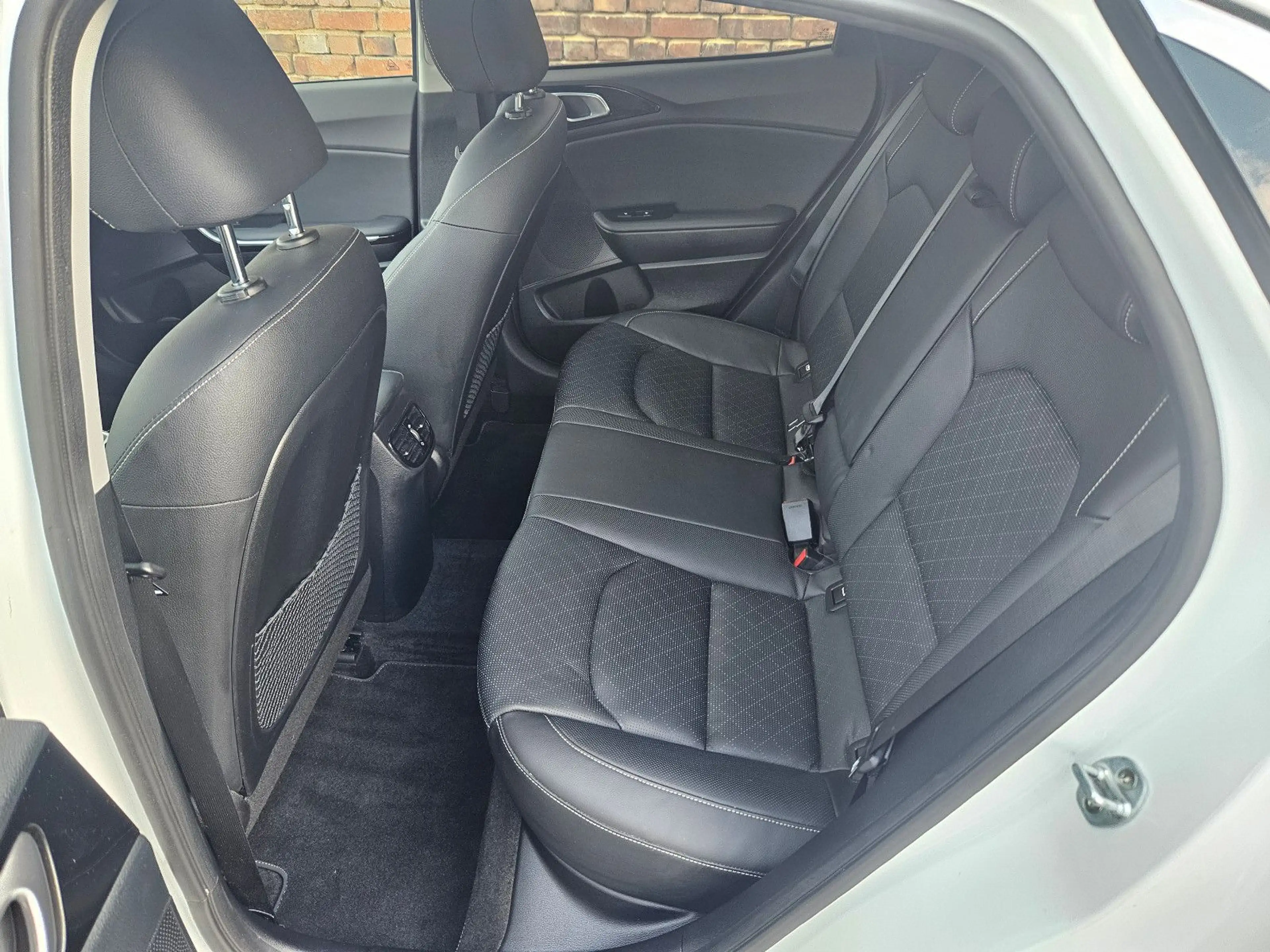 Kia XCeed Platinum Edition — photo 9