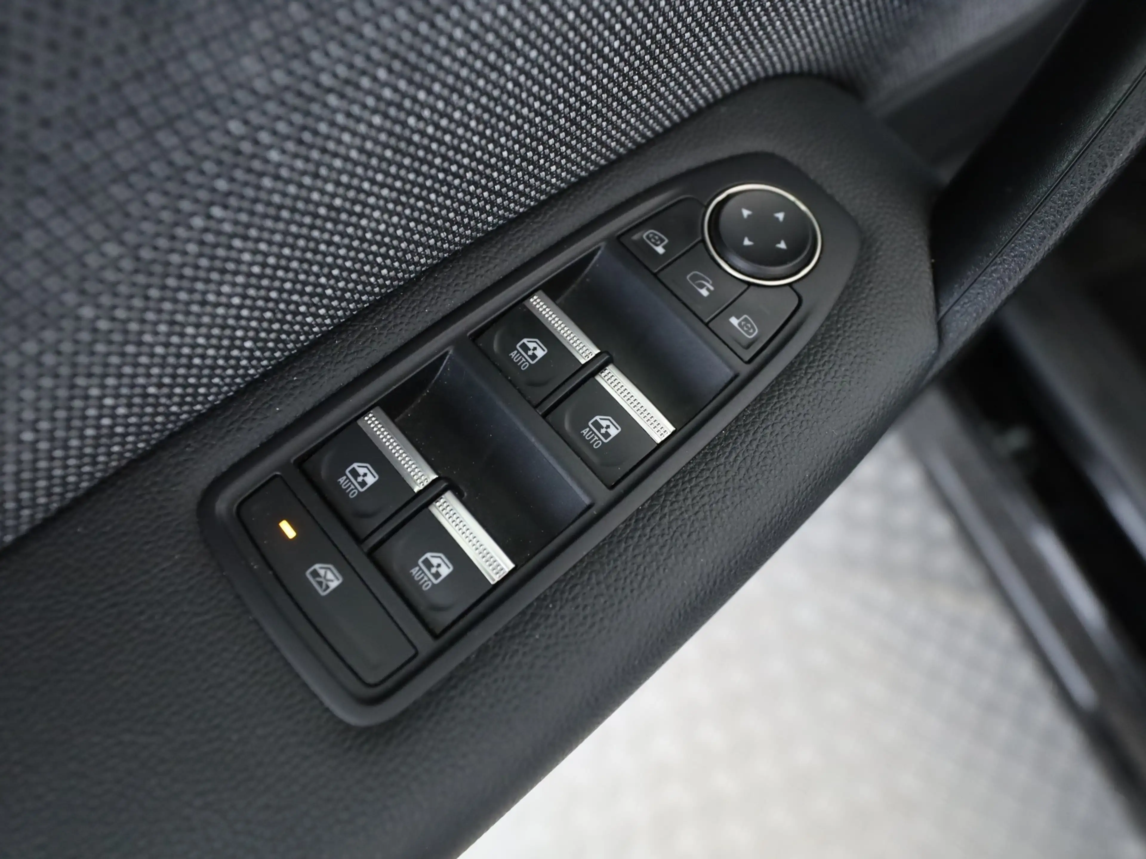 Renault Symbioz Mild-Hybrid 140 Techno*NAVI*SHZ*LHZ* — photo 15