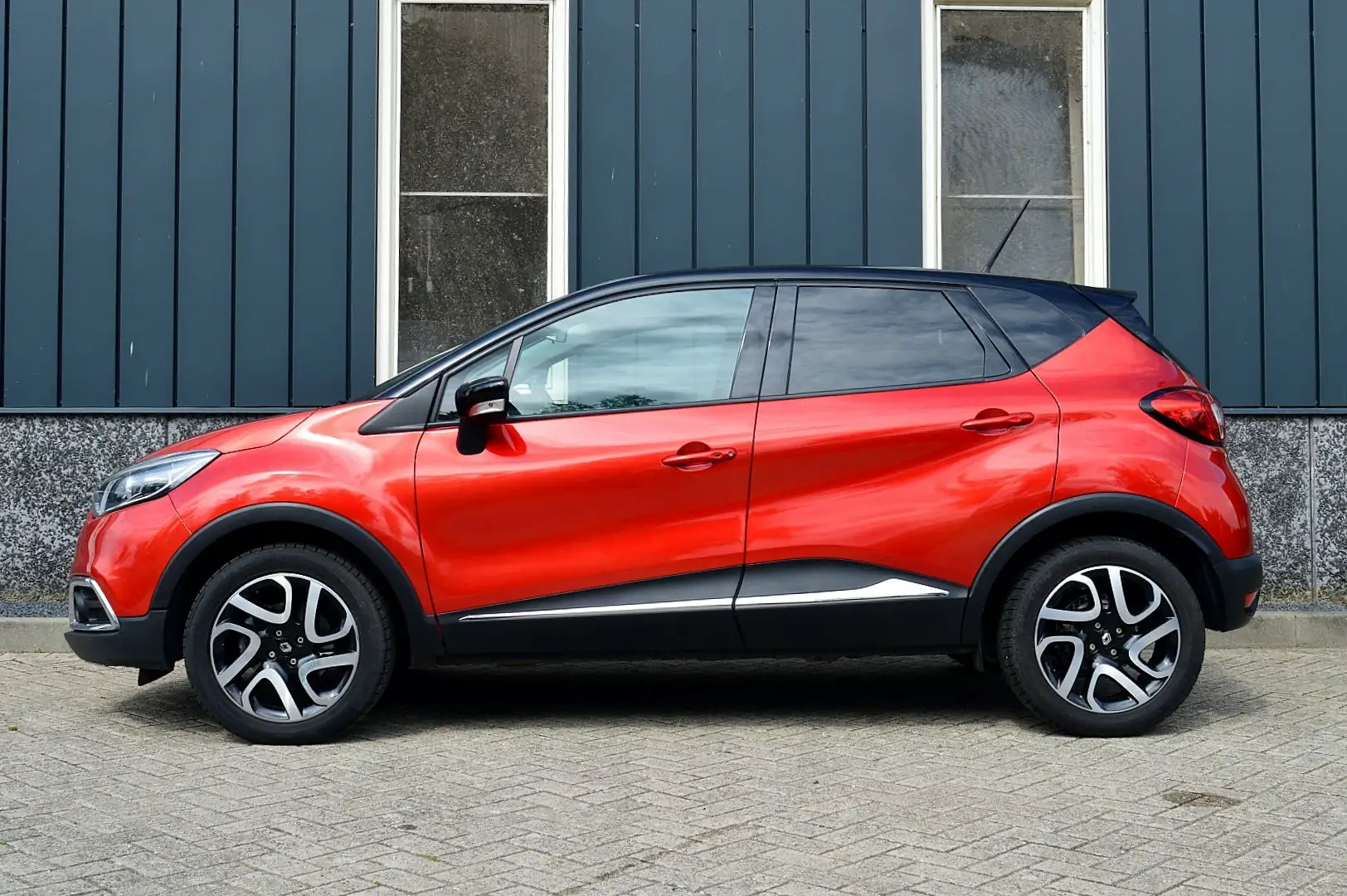Renault Captur 1.2 TCe Xmod Rijklaarprijs-Garantie Airco Navigati Rood - 2