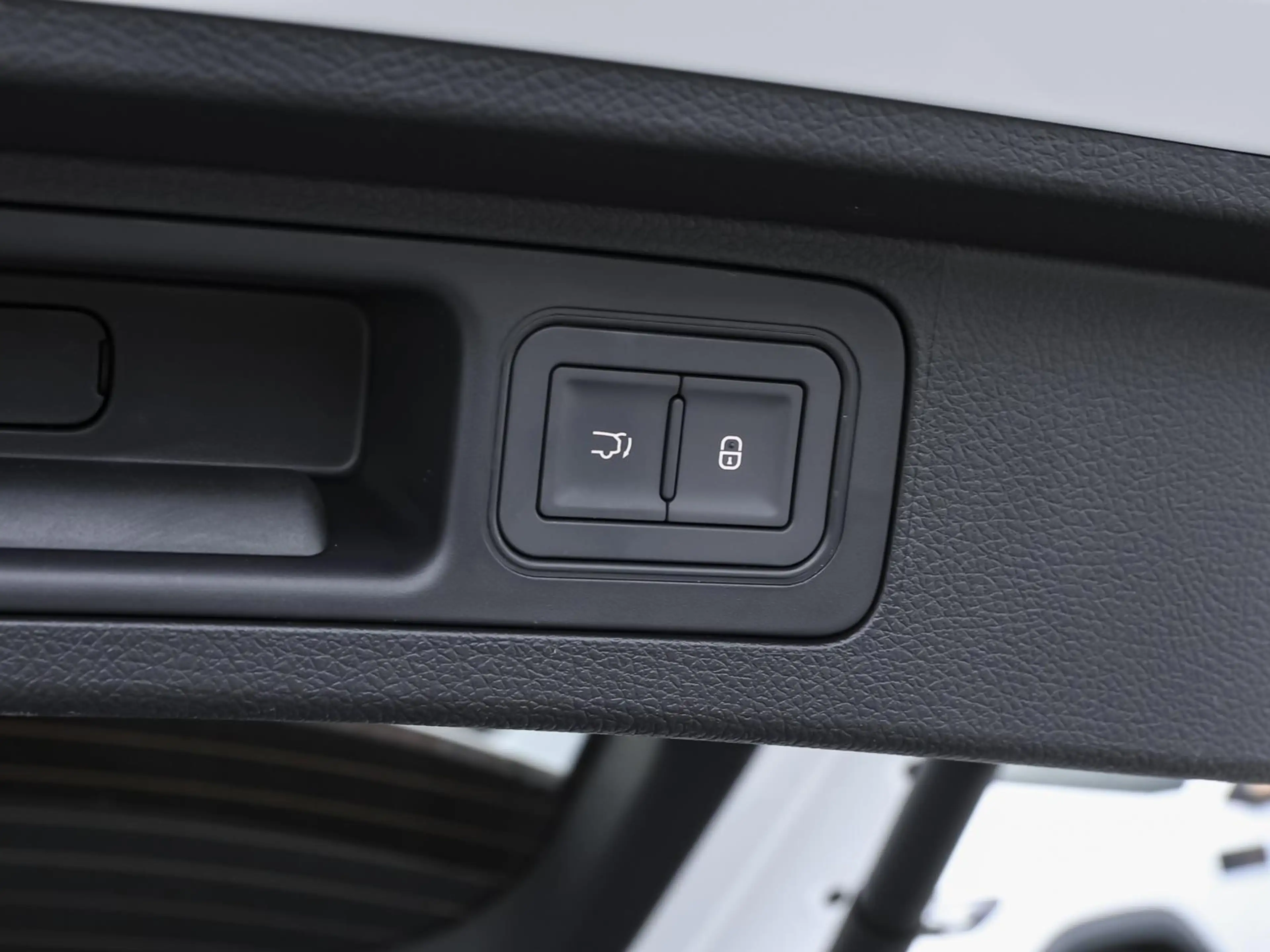 BYD Seal U DM-i Boost LEDER SD NAVI SHZ PDC KLIMA BT — photo 9
