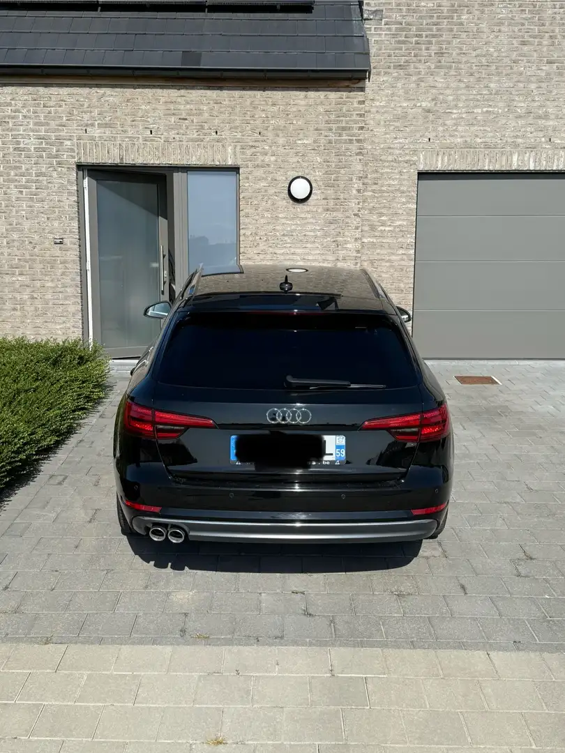 Audi A4 - 1