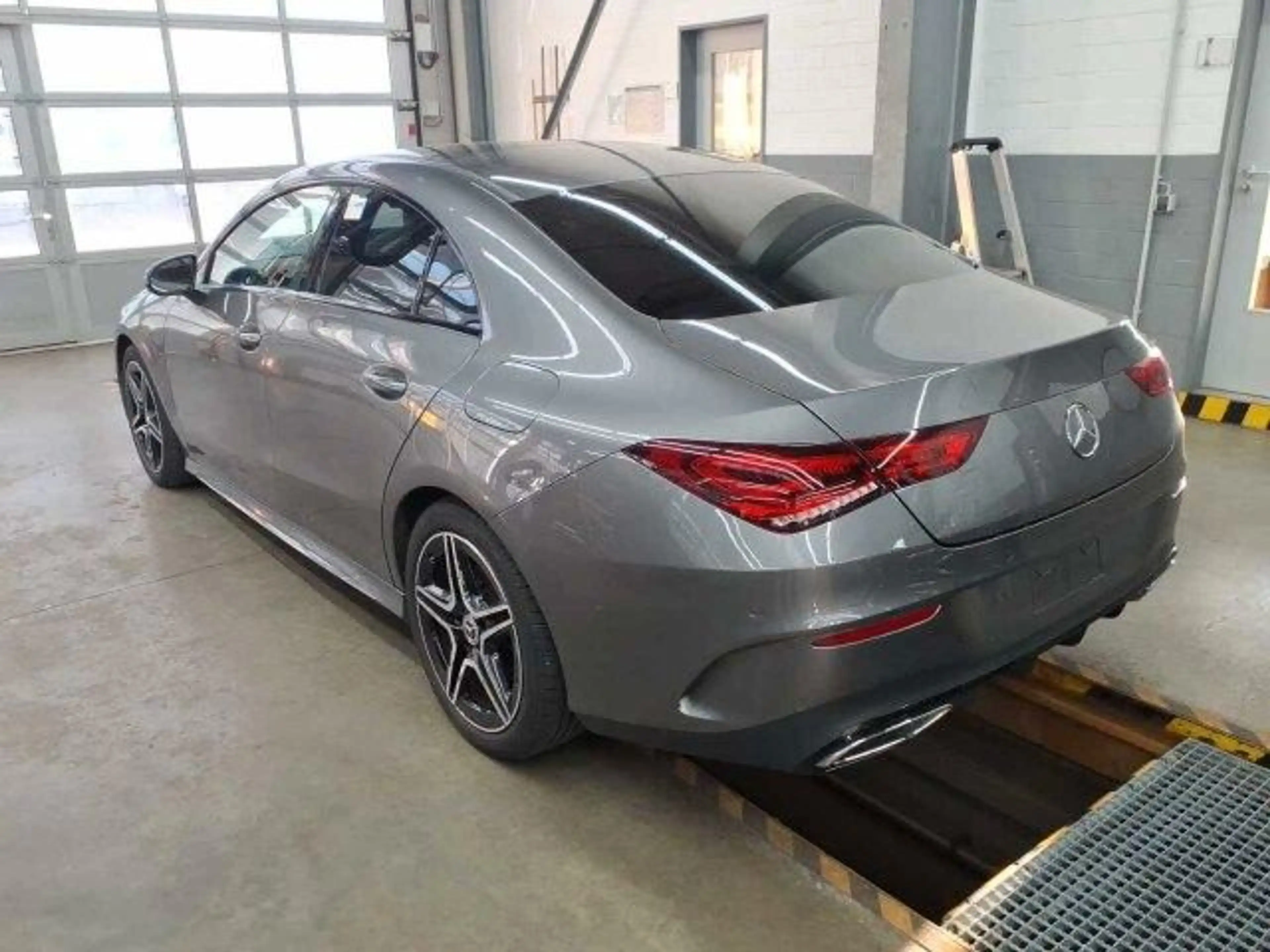 Mercedes-Benz CLA 200 Coupe AMG Line PANO*WIDE*BURM*MBEAM*KAM — photo 2