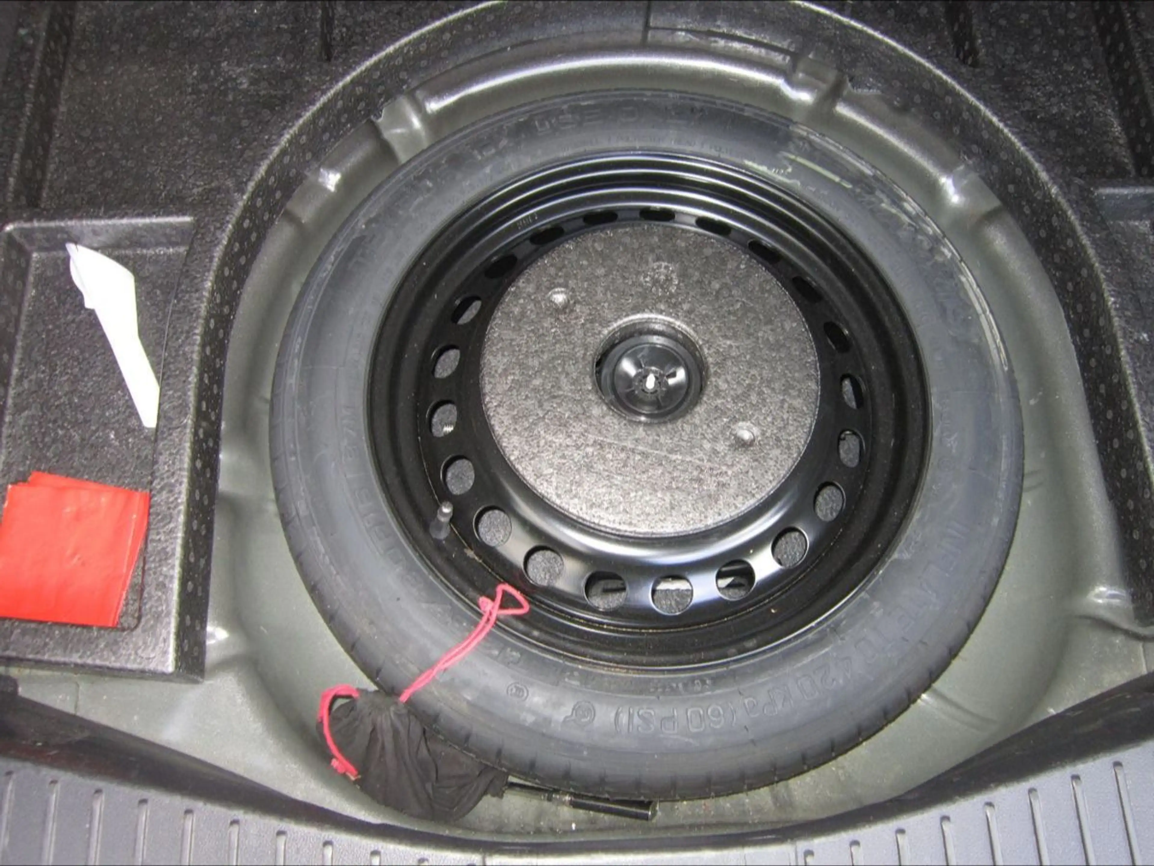 Ford C-Max C-MAX Titanium — photo 8