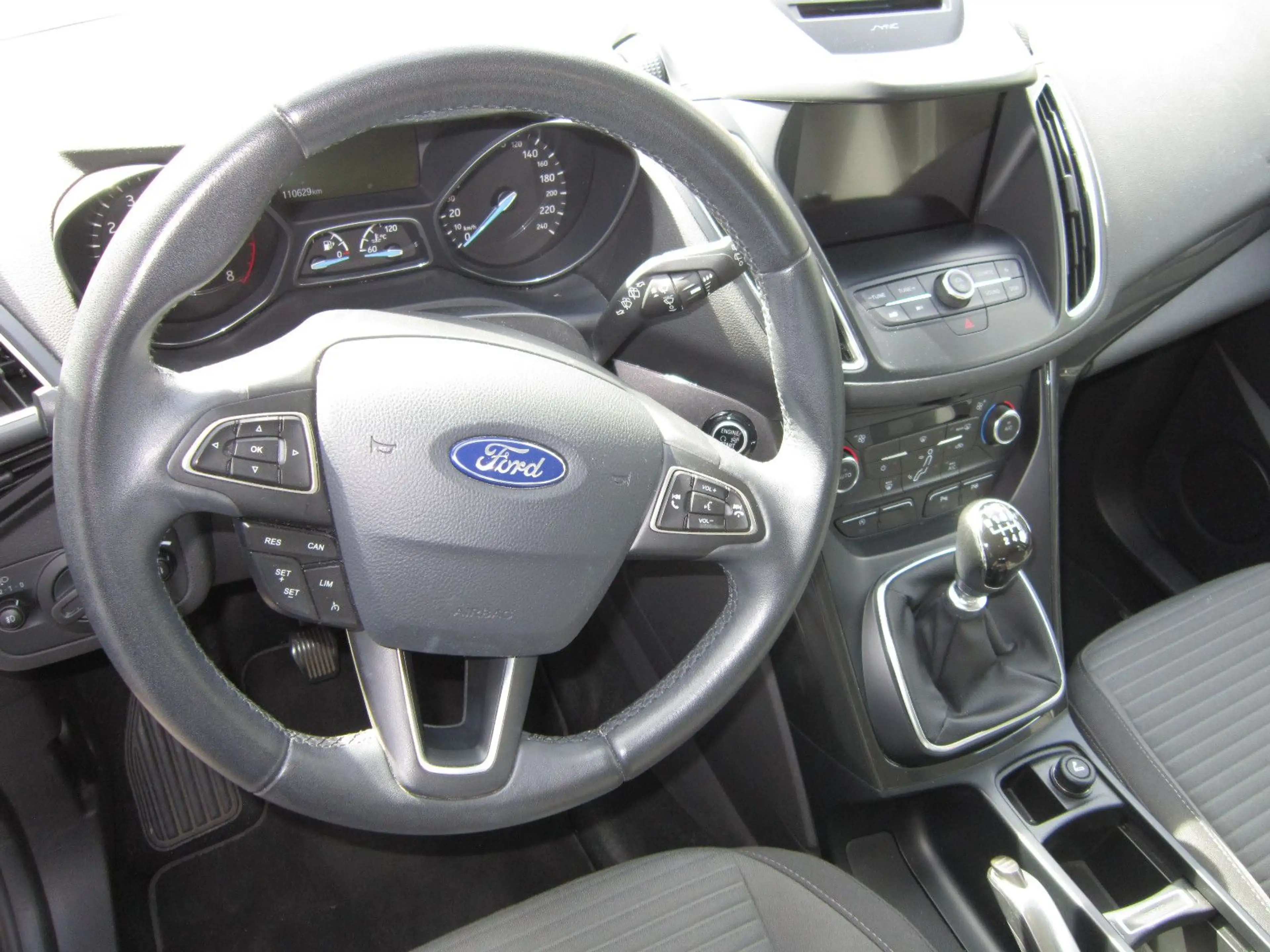 Ford C-Max C-MAX Titanium — photo 12