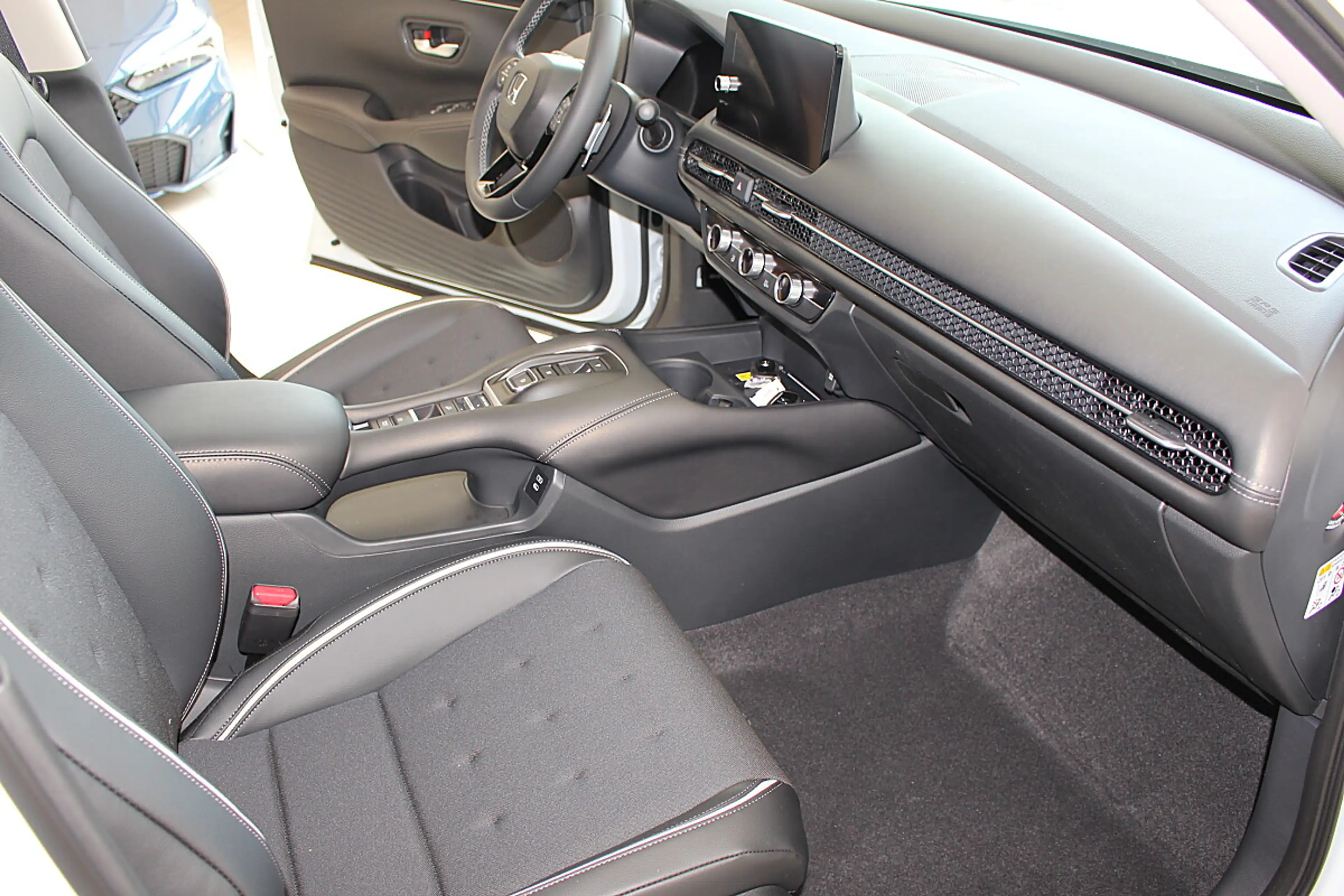 Honda ZR-V 2,0 i-MMD Hybrid Sport Aut. Selbstladend — photo 14