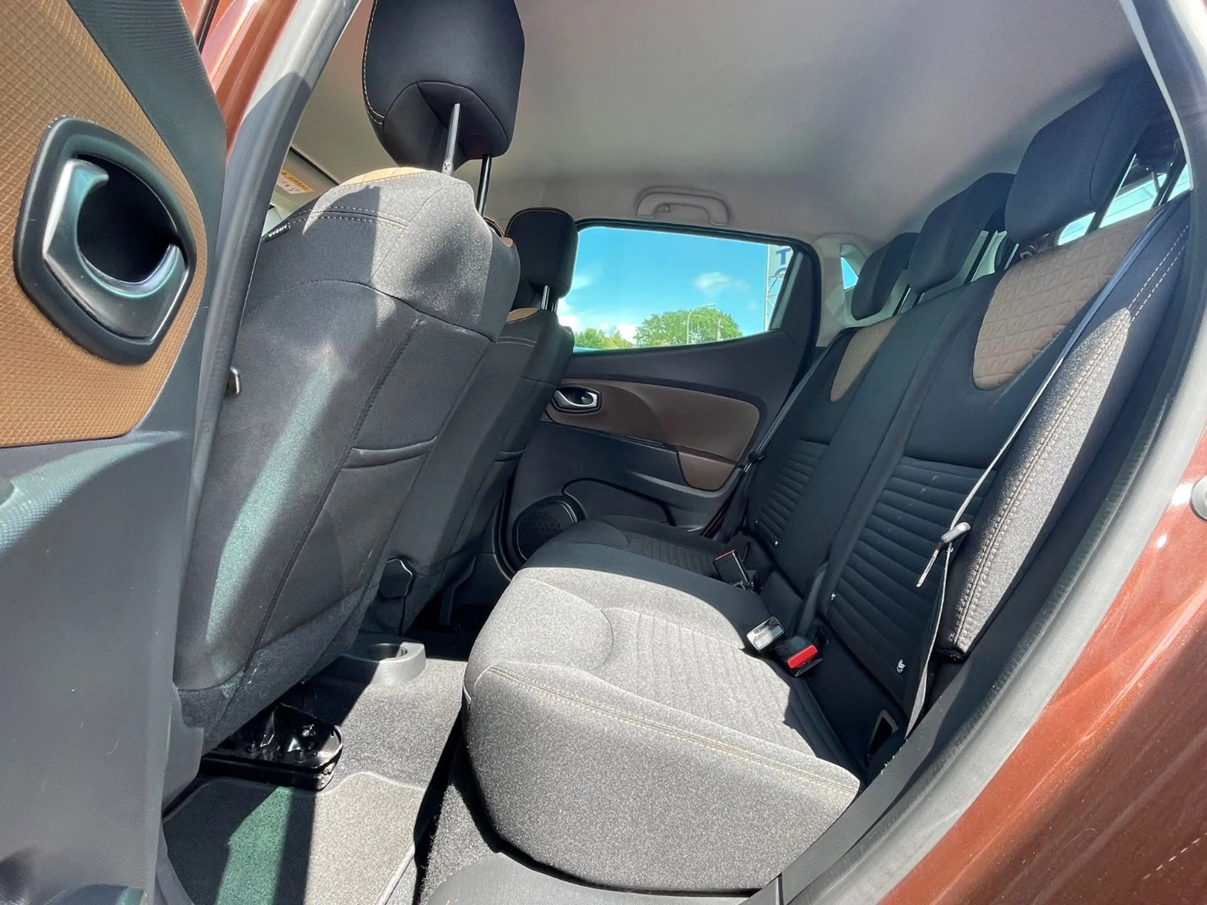 Renault Clio IV Luxe/TÜV-10/2027/GARANTIE — photo 15
