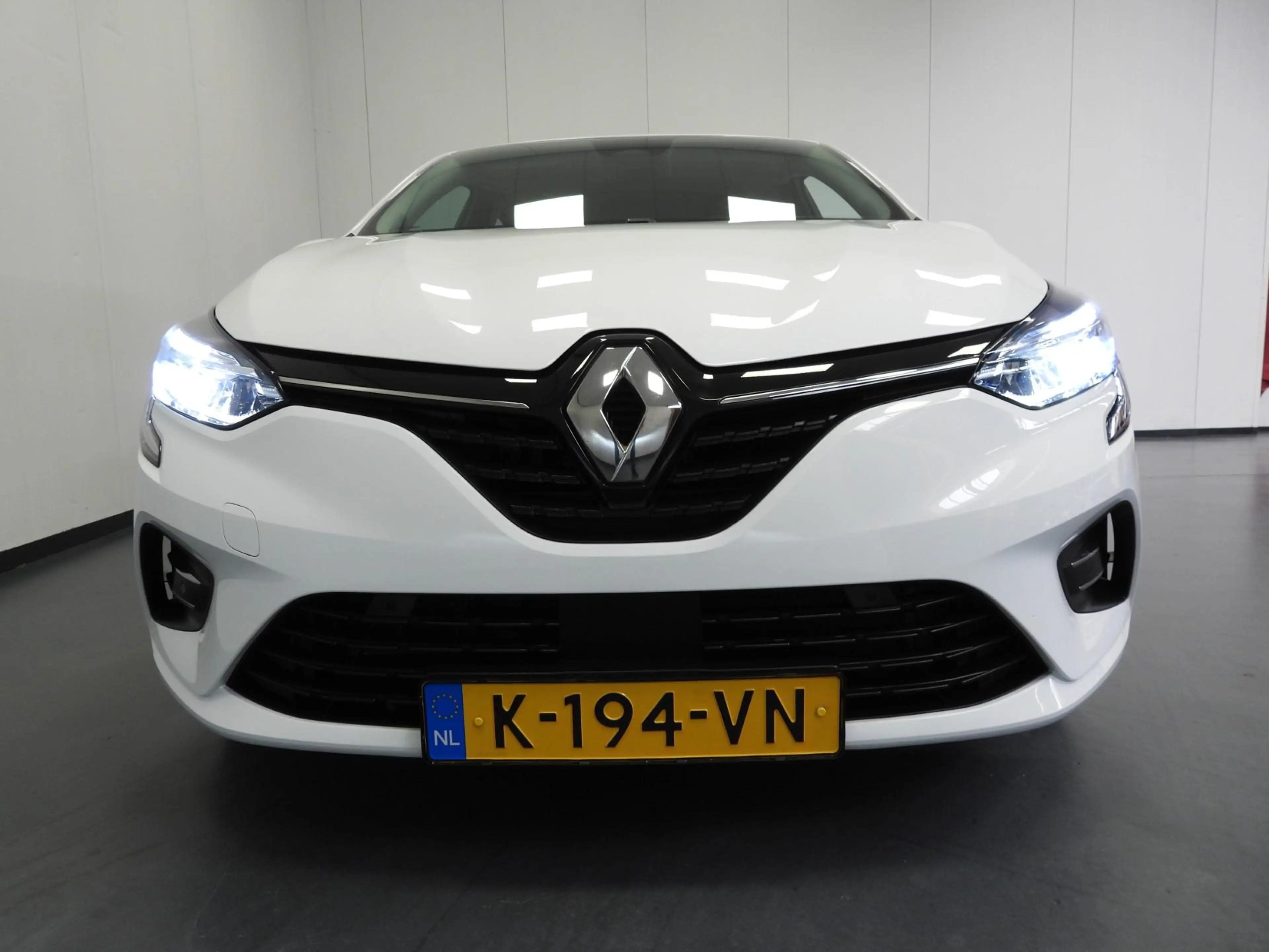 Renault Clio 1.6 E-Tech Hybrid 140 Business Zen NAVI/CAMERA/CRU — photo 31