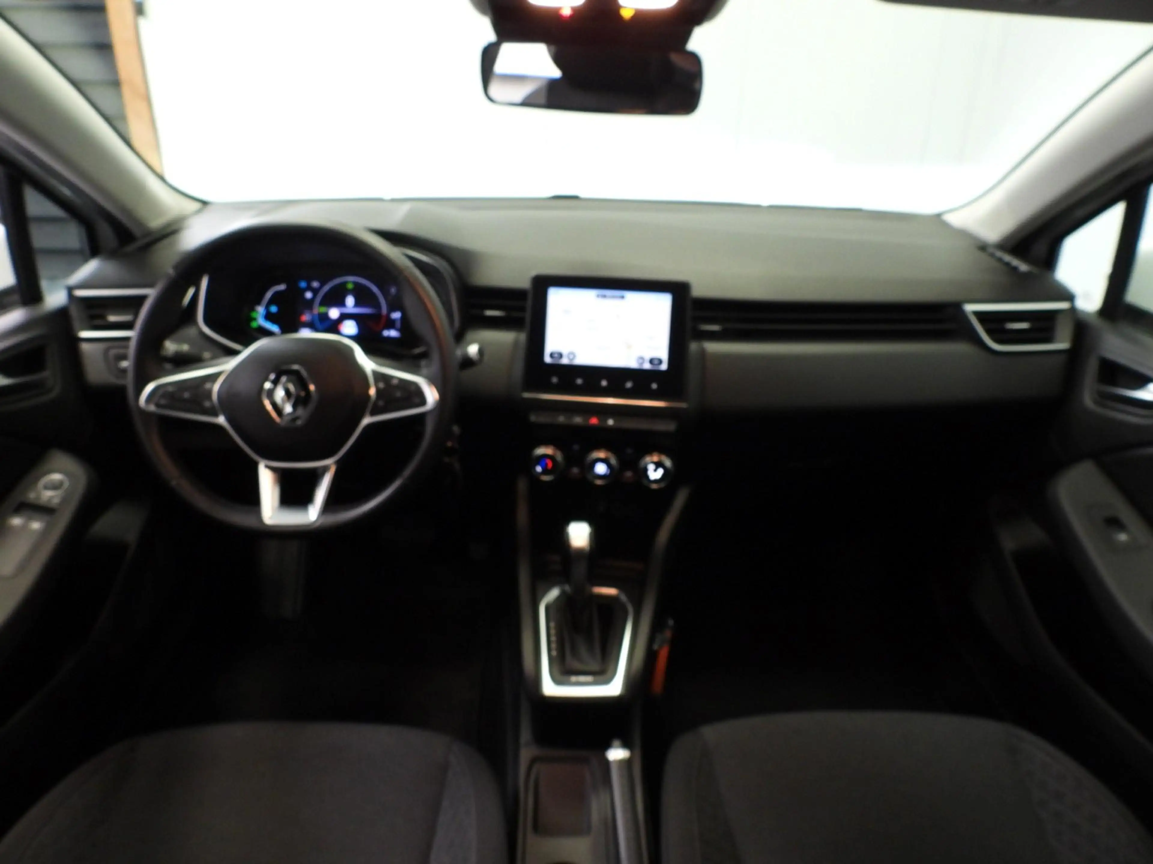 Renault Clio 1.6 E-Tech Hybrid 140 Business Zen NAVI/CAMERA/CRU — photo 5