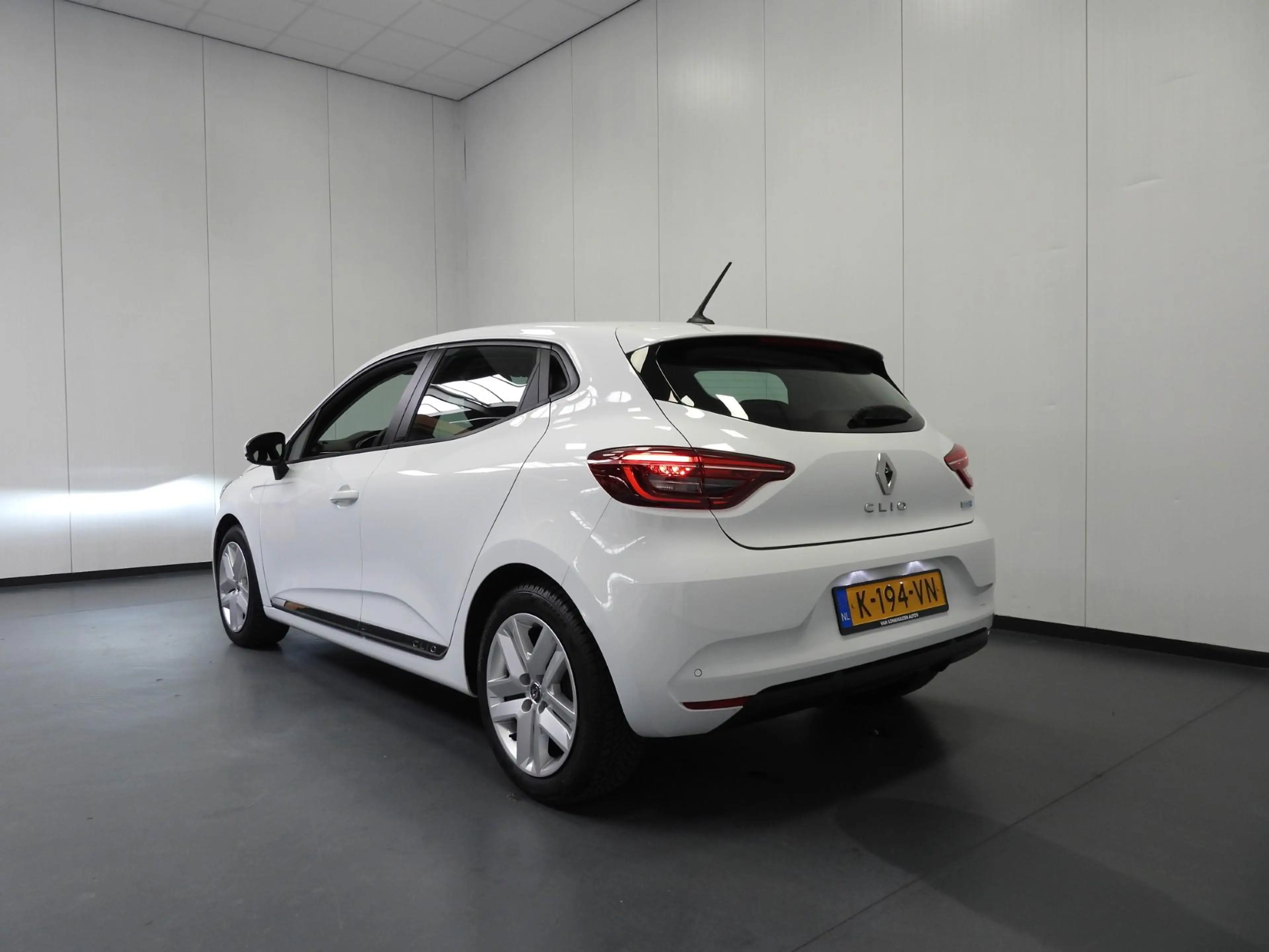 Renault Clio 1.6 E-Tech Hybrid 140 Business Zen NAVI/CAMERA/CRU — photo 3
