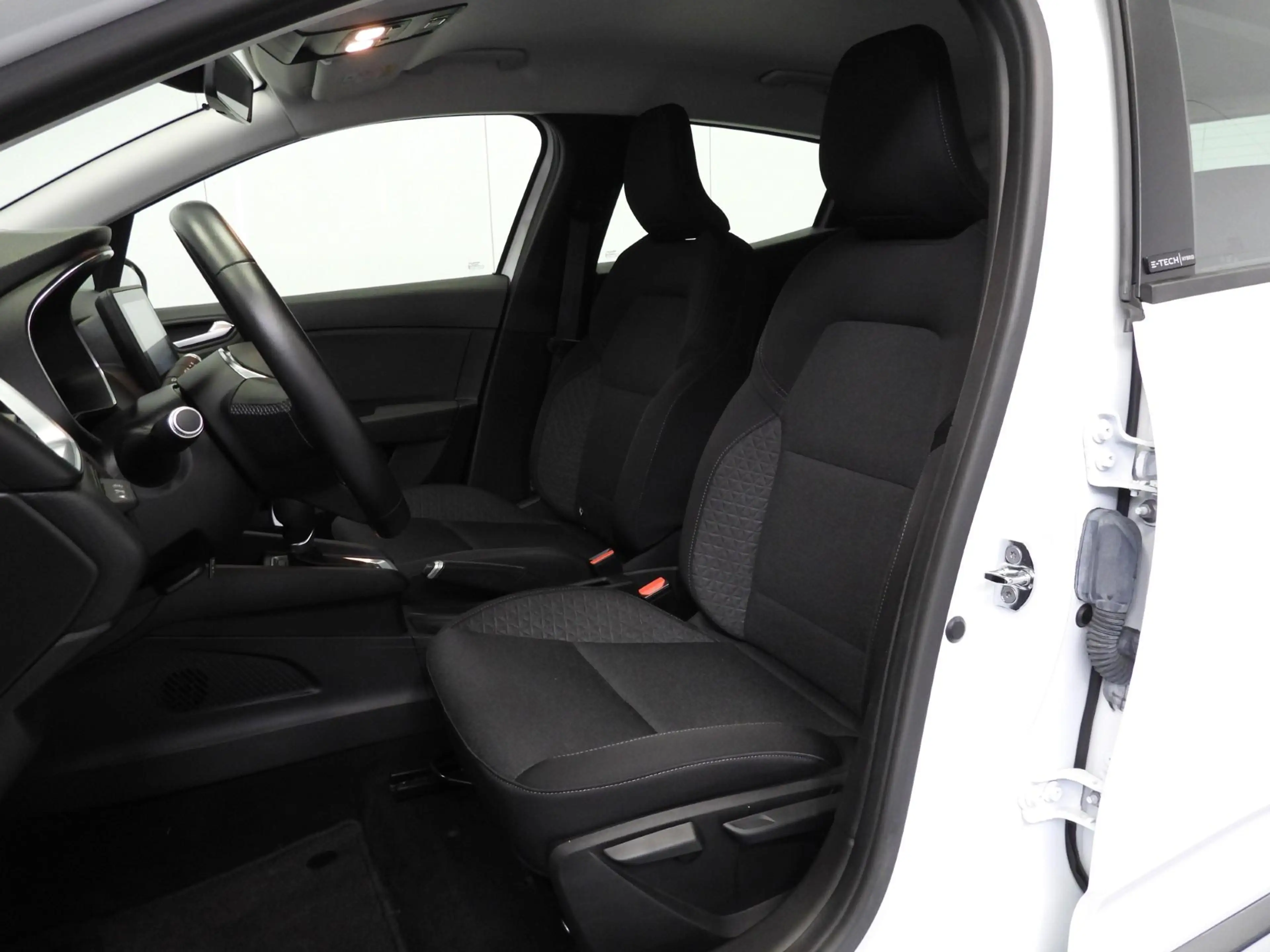 Renault Clio 1.6 E-Tech Hybrid 140 Business Zen NAVI/CAMERA/CRU — photo 21