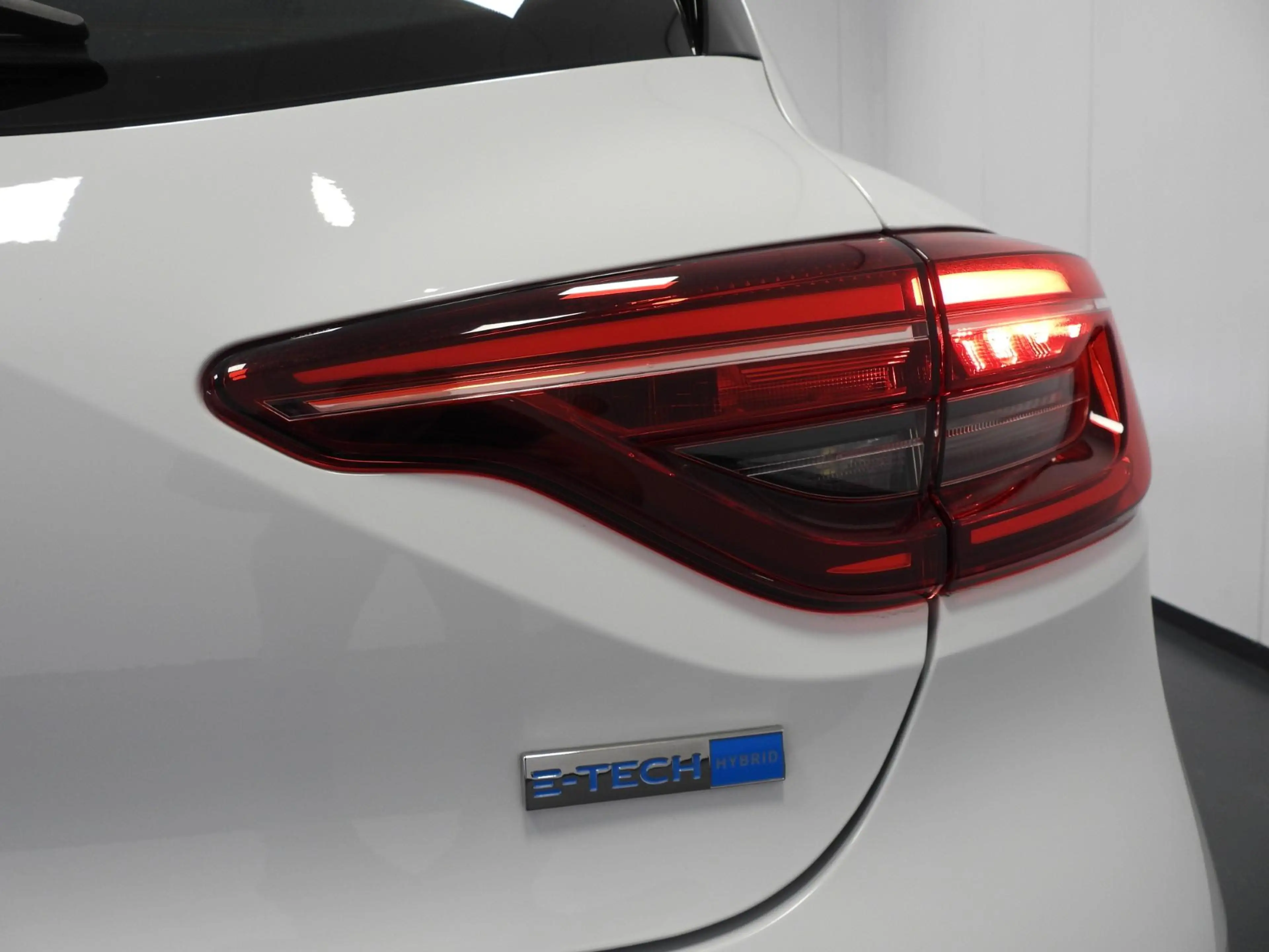 Renault Clio 1.6 E-Tech Hybrid 140 Business Zen NAVI/CAMERA/CRU — photo 26