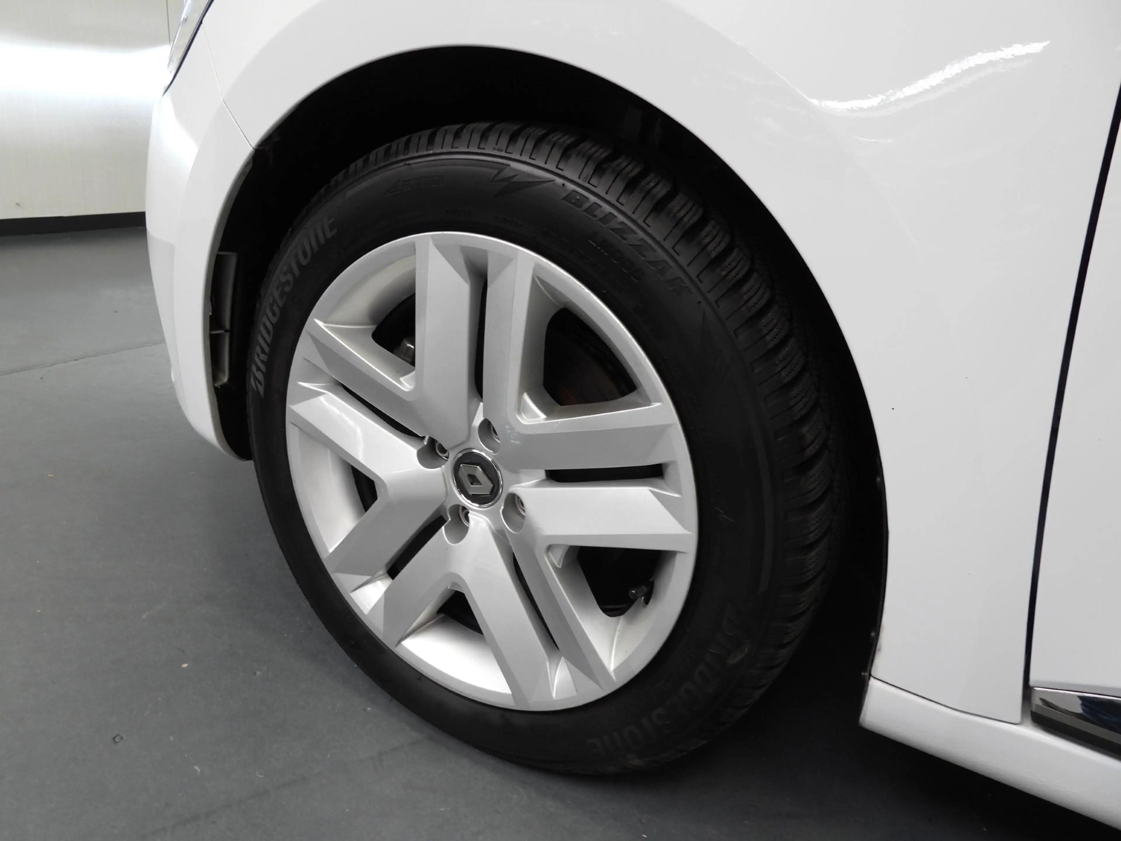 Renault Clio 1.6 E-Tech Hybrid 140 Business Zen NAVI/CAMERA/CRU — photo 28