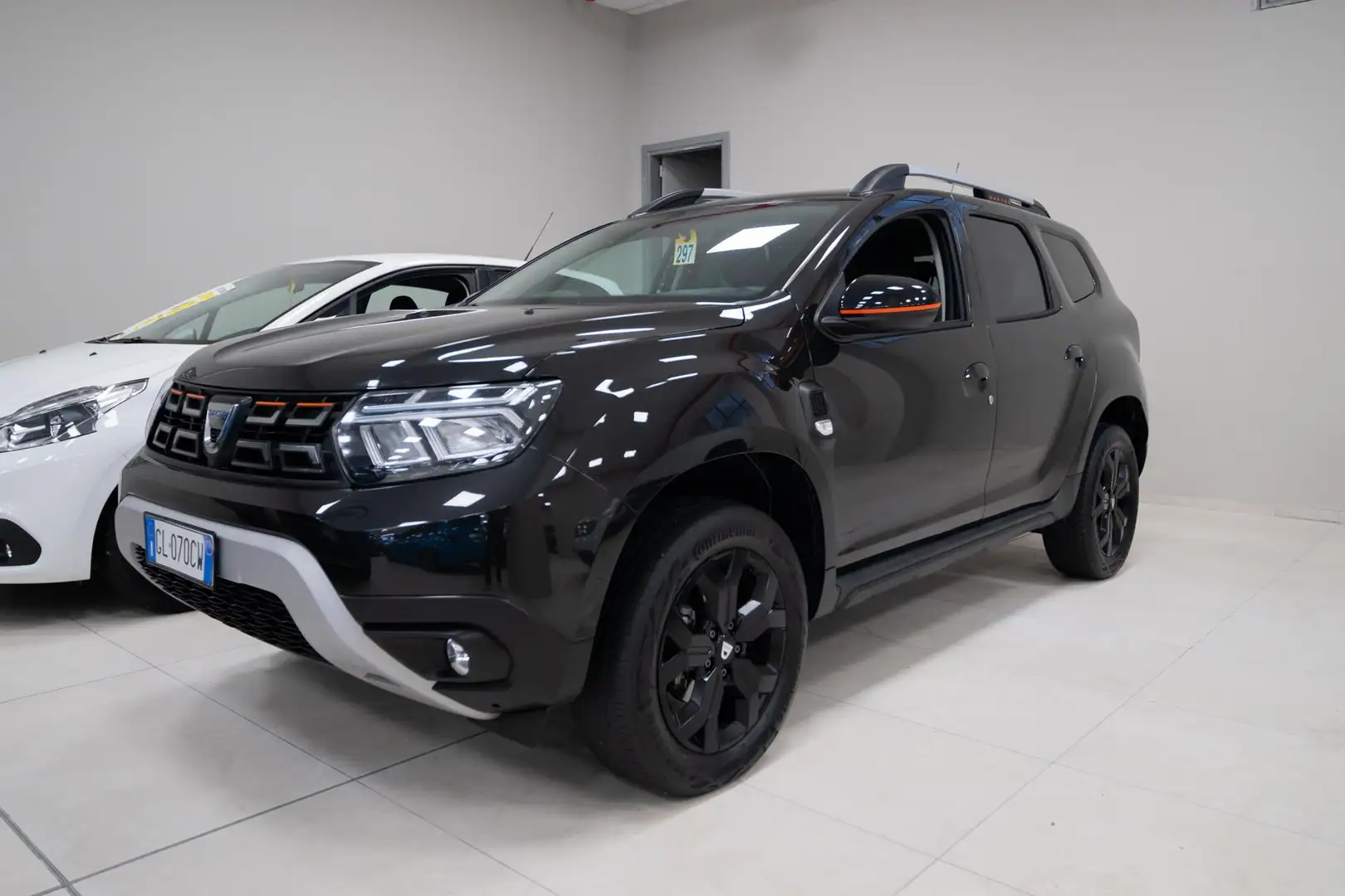Dacia Duster 1.0 tce SL Extreme Gpl 4x2 100cv - 1