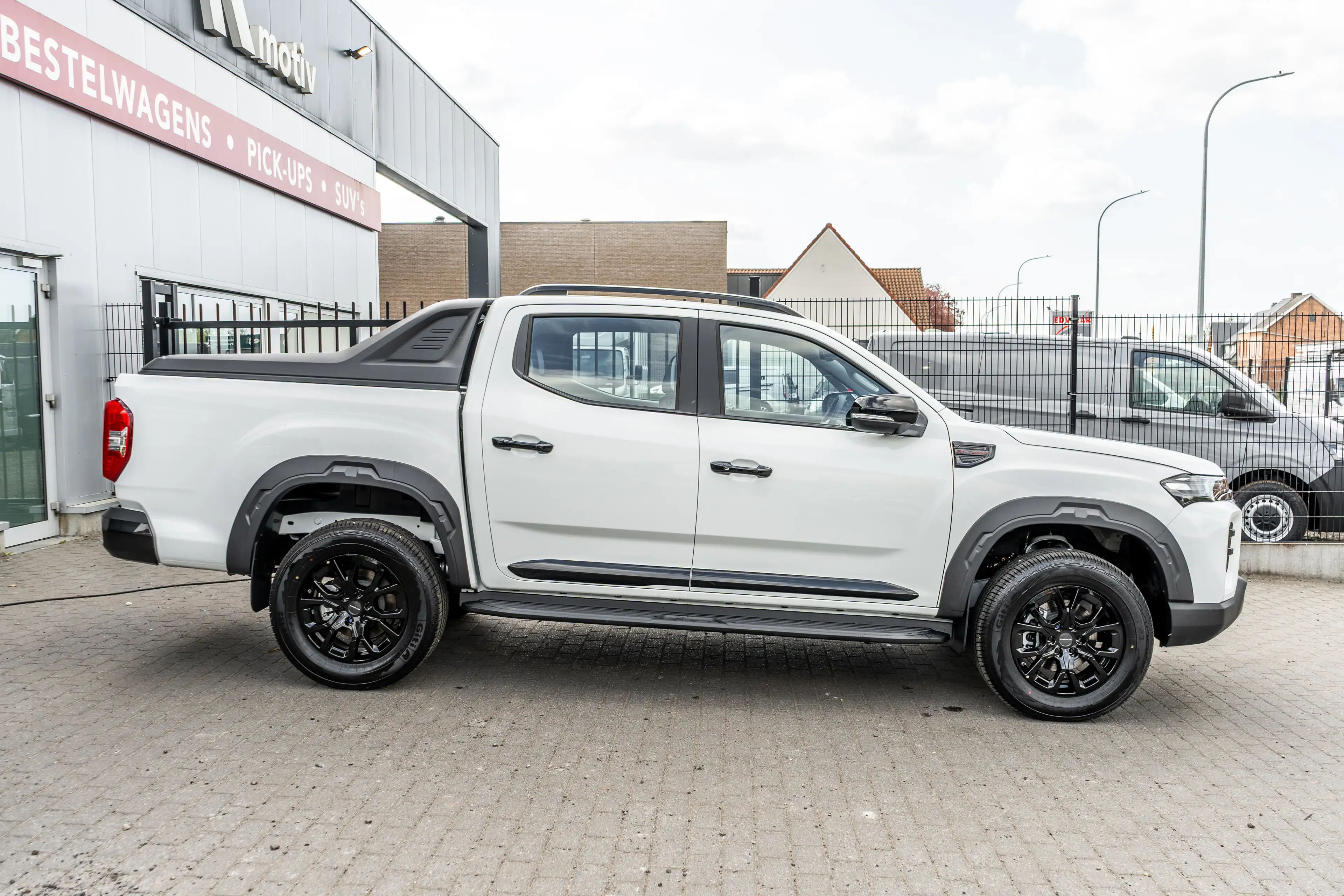 Maxus T60 Luxury 2.0D 4X4 - Automaat - 3500kg sleep. - 32.000ex — photo 2